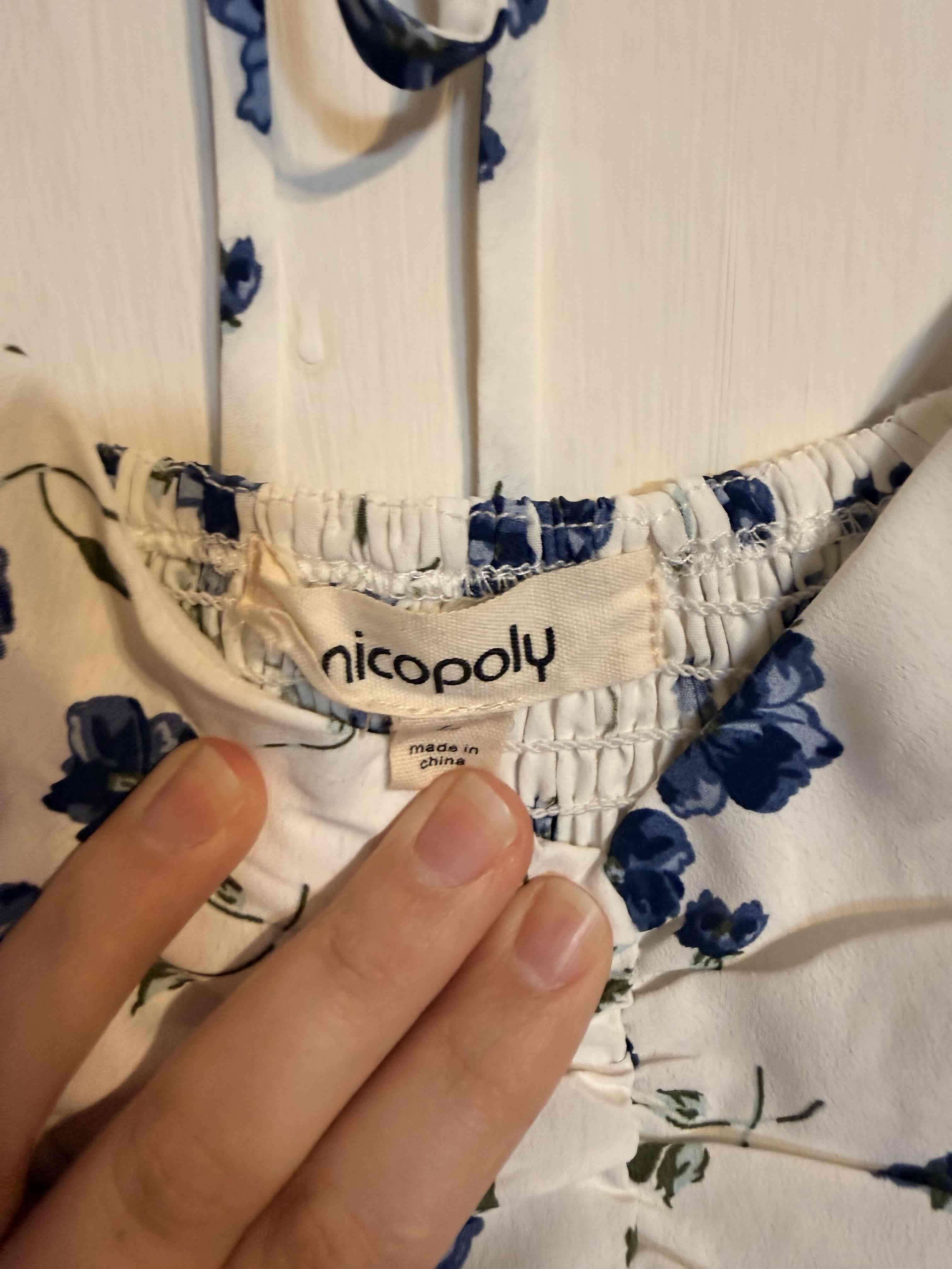 Blusa blanca con flores azules Nicopoly - miniatura 3