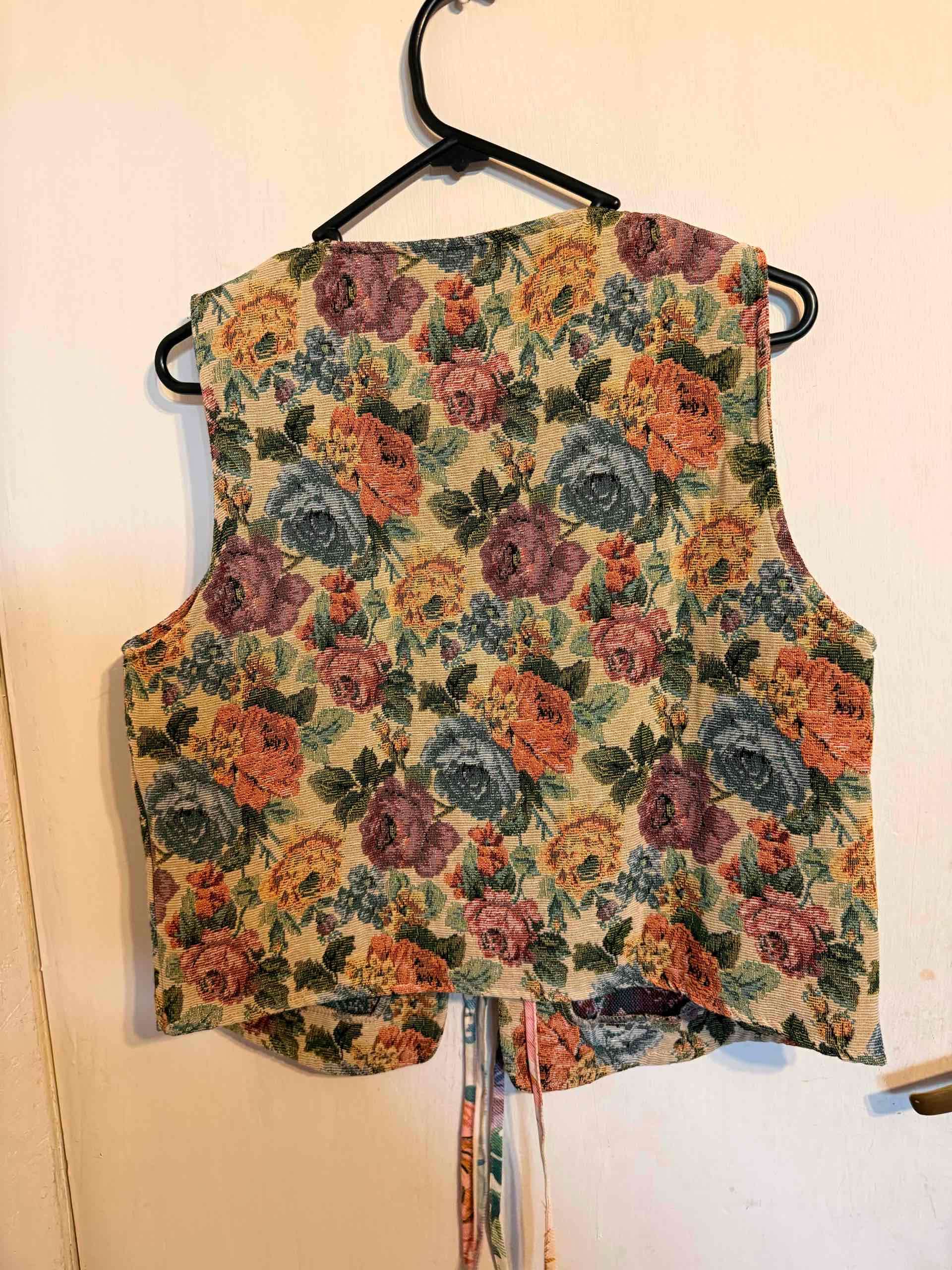 Chaleco Vest floral vintage SHEIN - miniatura 2