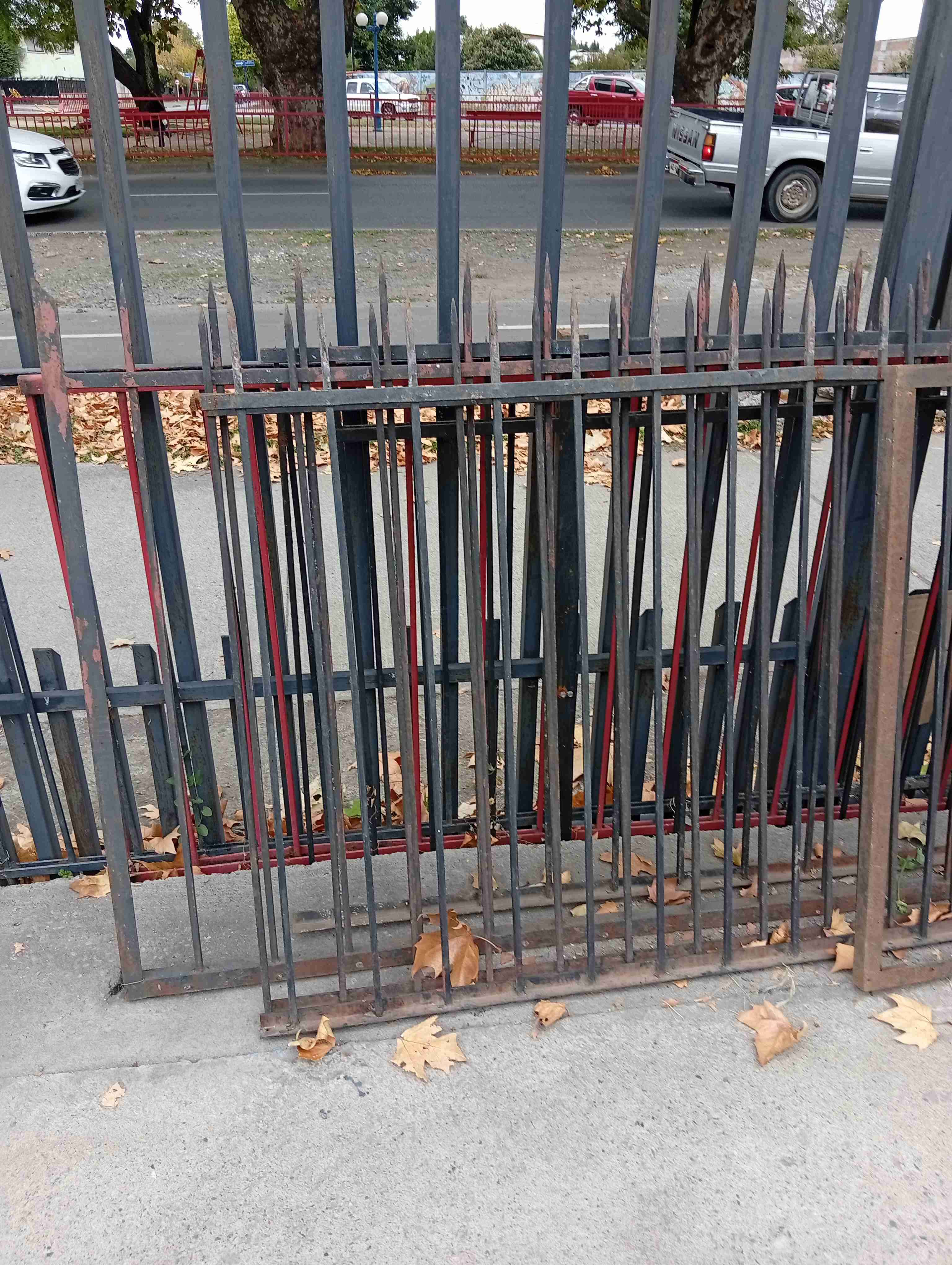 Reja metálica negra - miniatura 3