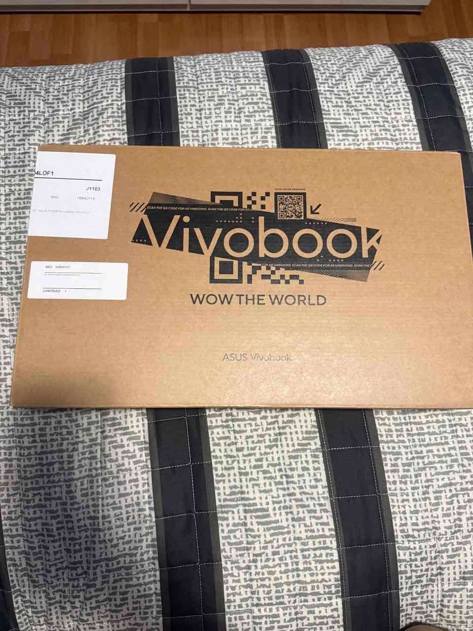 ASUS Vivobook Go 15 OLED - miniatura 3