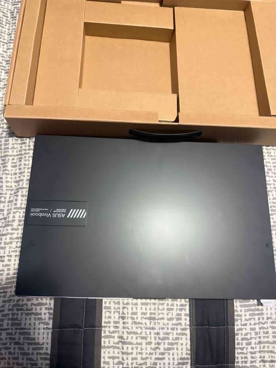 ASUS Vivobook Go 15 OLED - miniatura 5