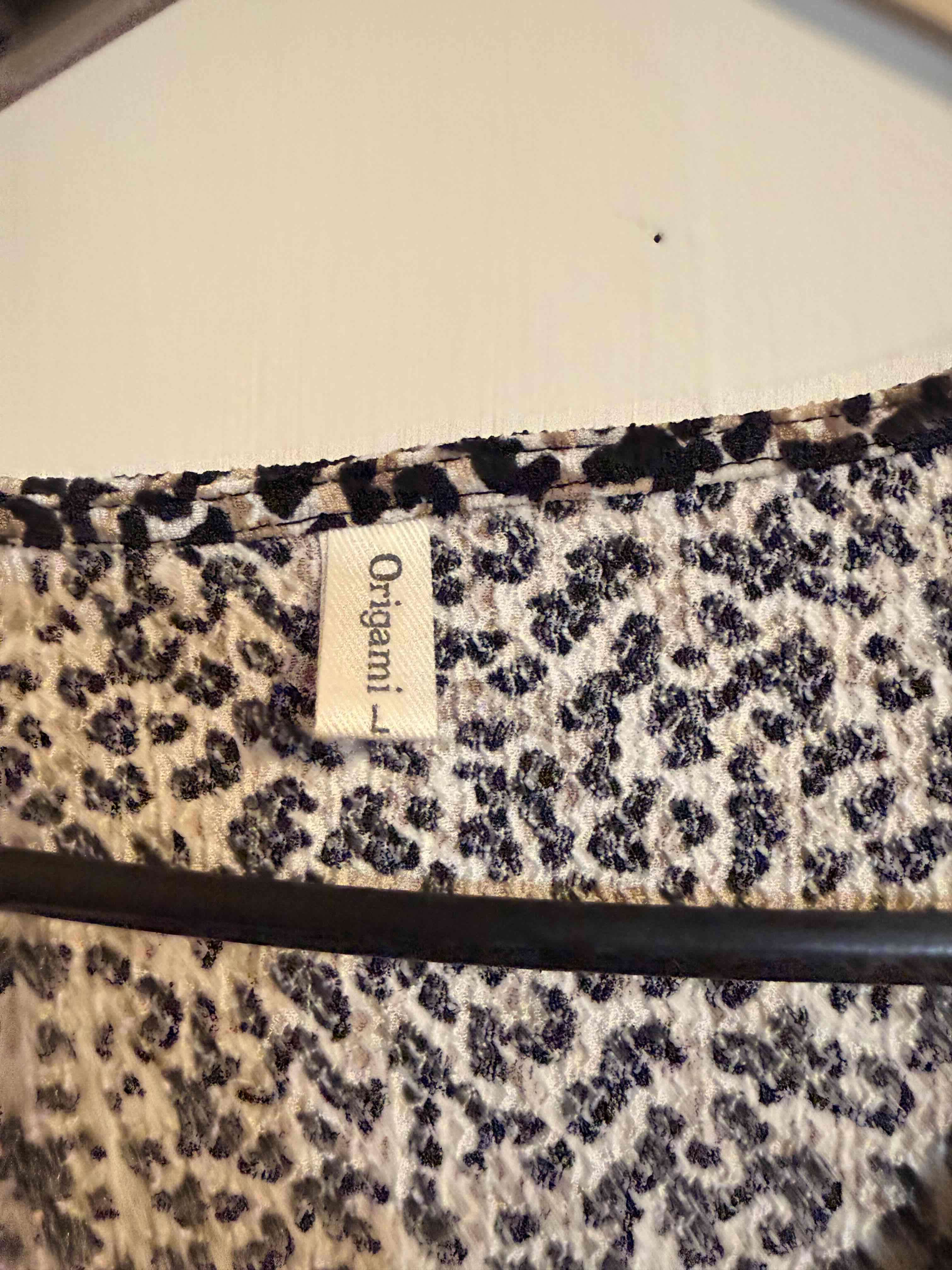 Blusa estampado animal print - miniatura 2