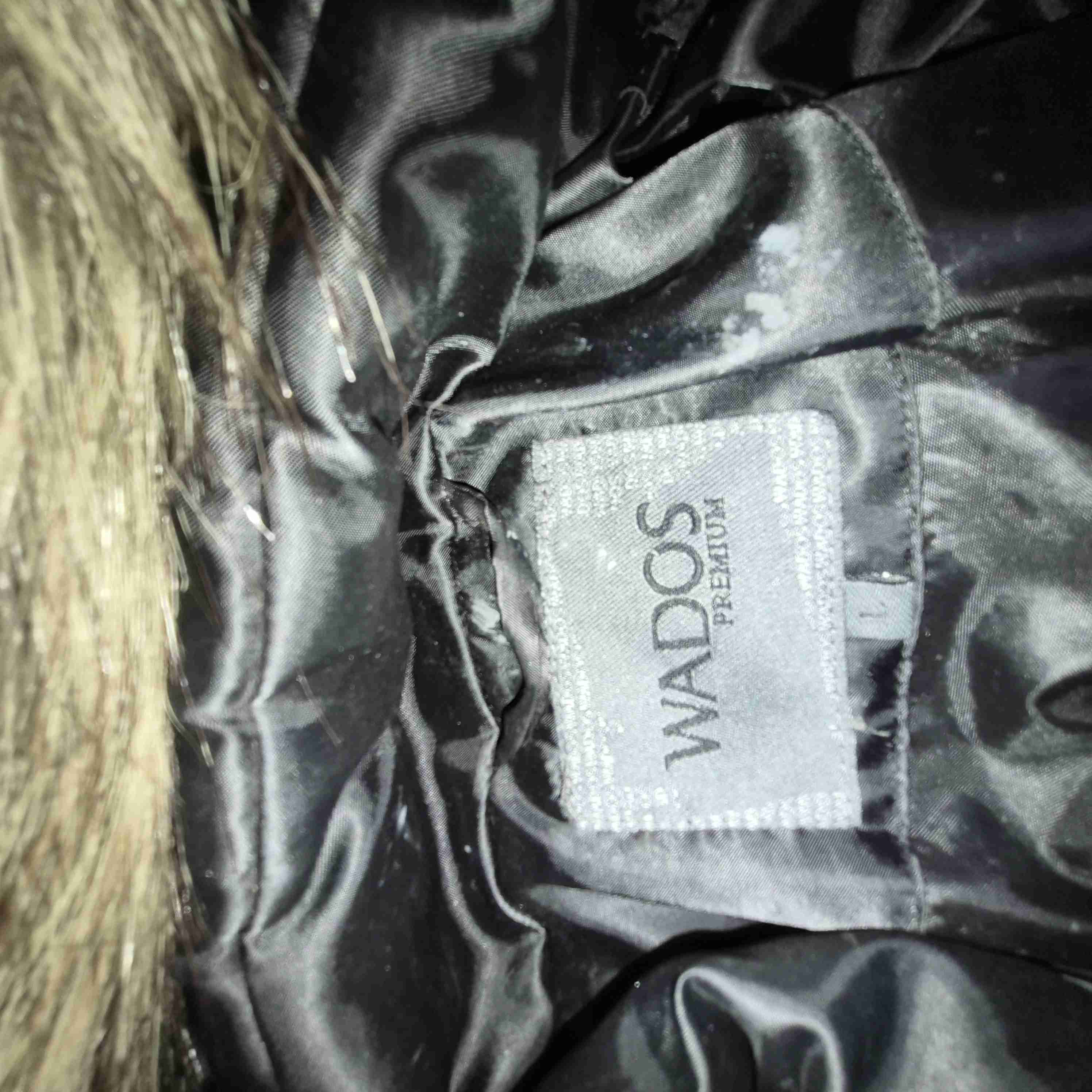 Abrigo acolchado con capucha - miniatura 4