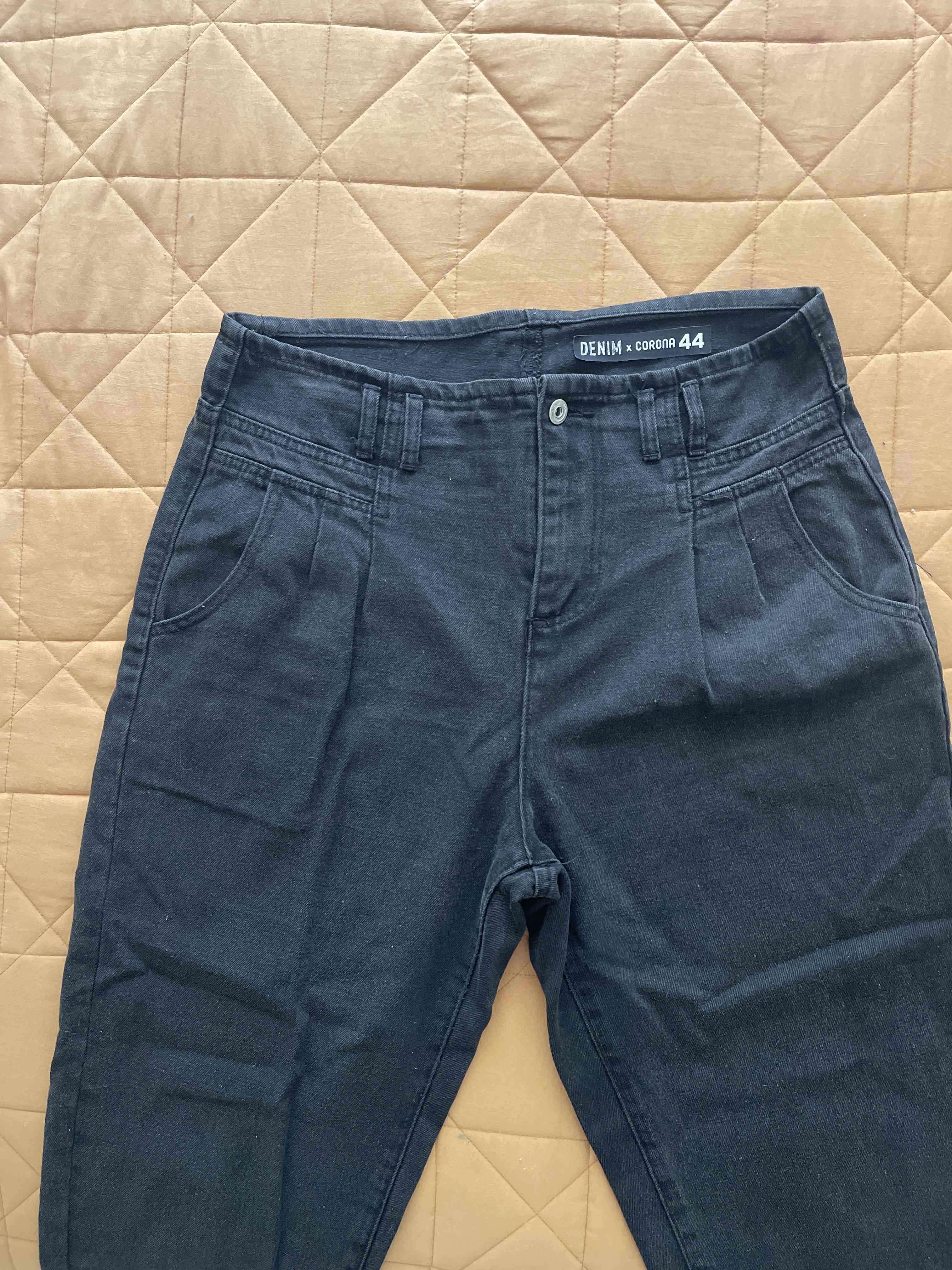 Pantalones de mezclilla negros - miniatura 3