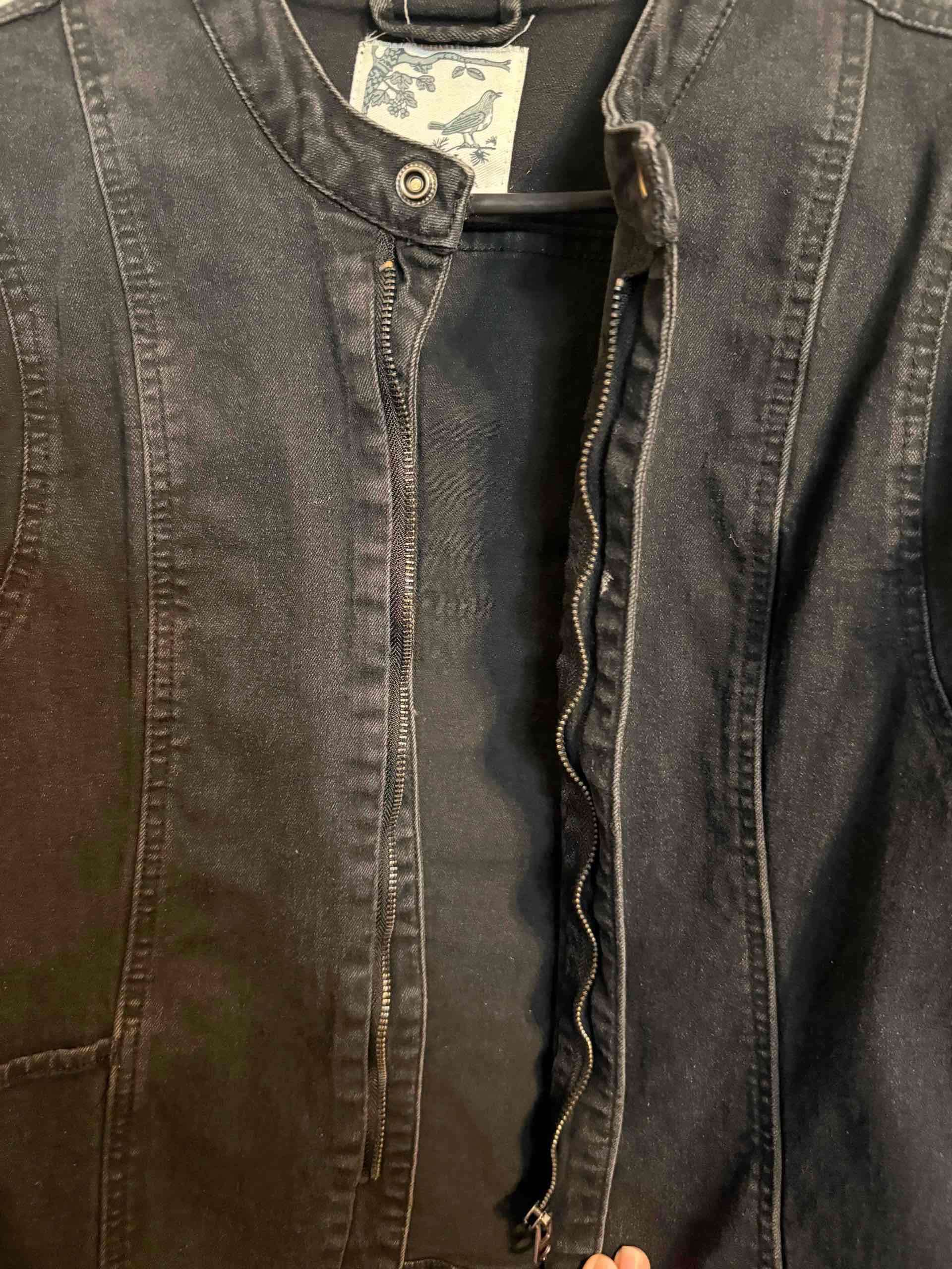 Chaqueta negra de mujer - miniatura 3