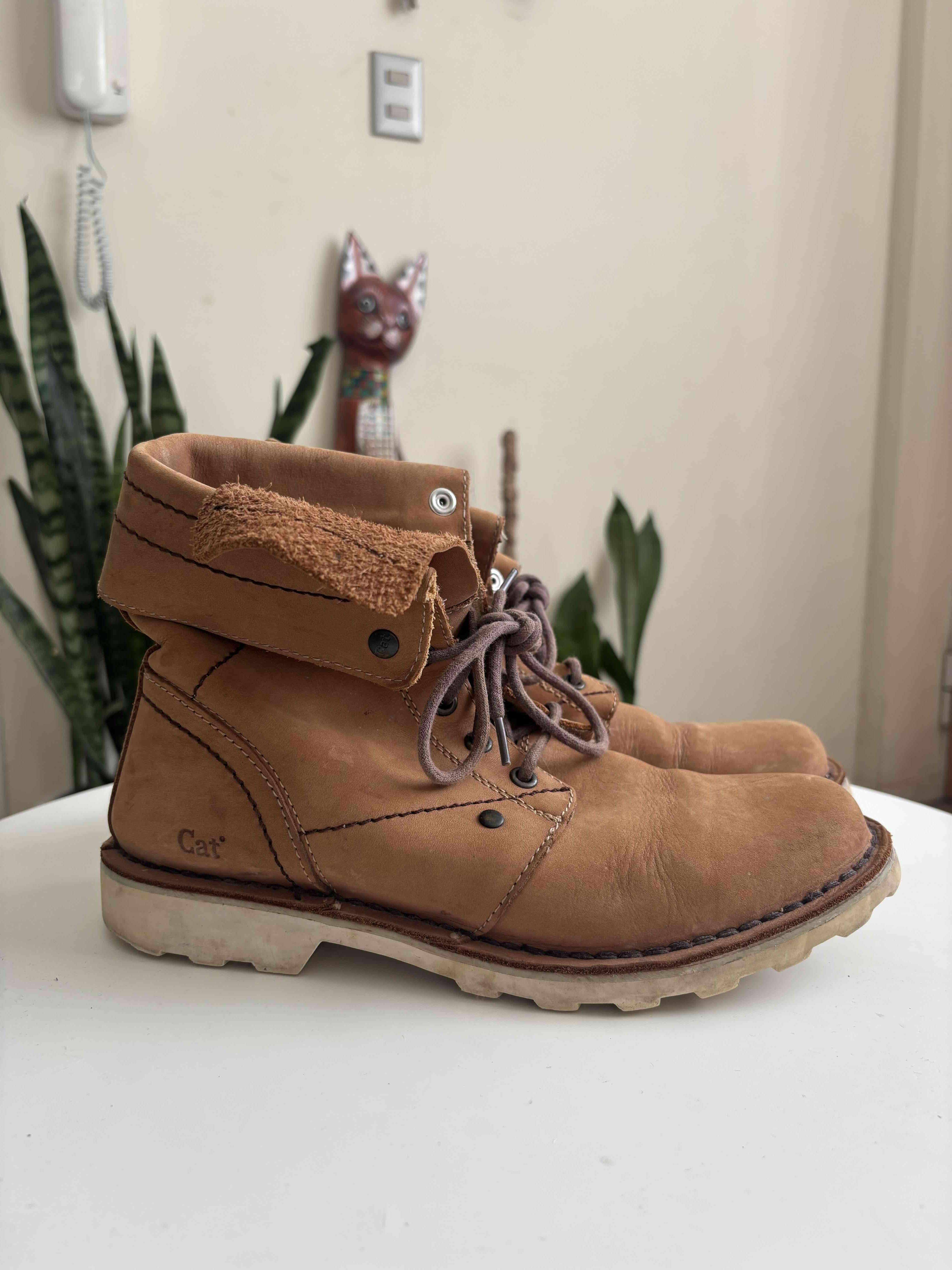 Botin de cuero CAT - miniatura 2