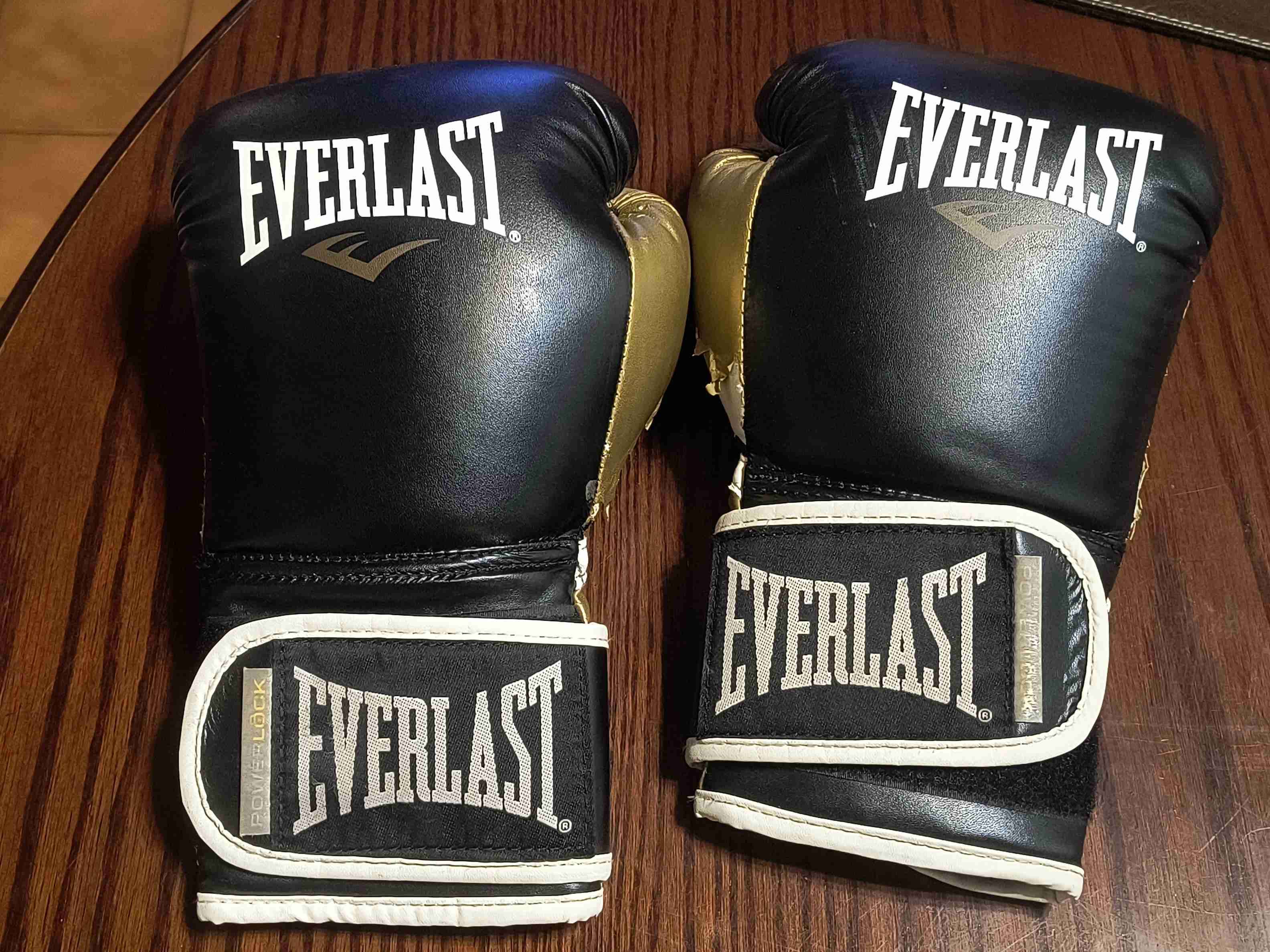 Guantes de boxeo Everlast negros - miniatura 1