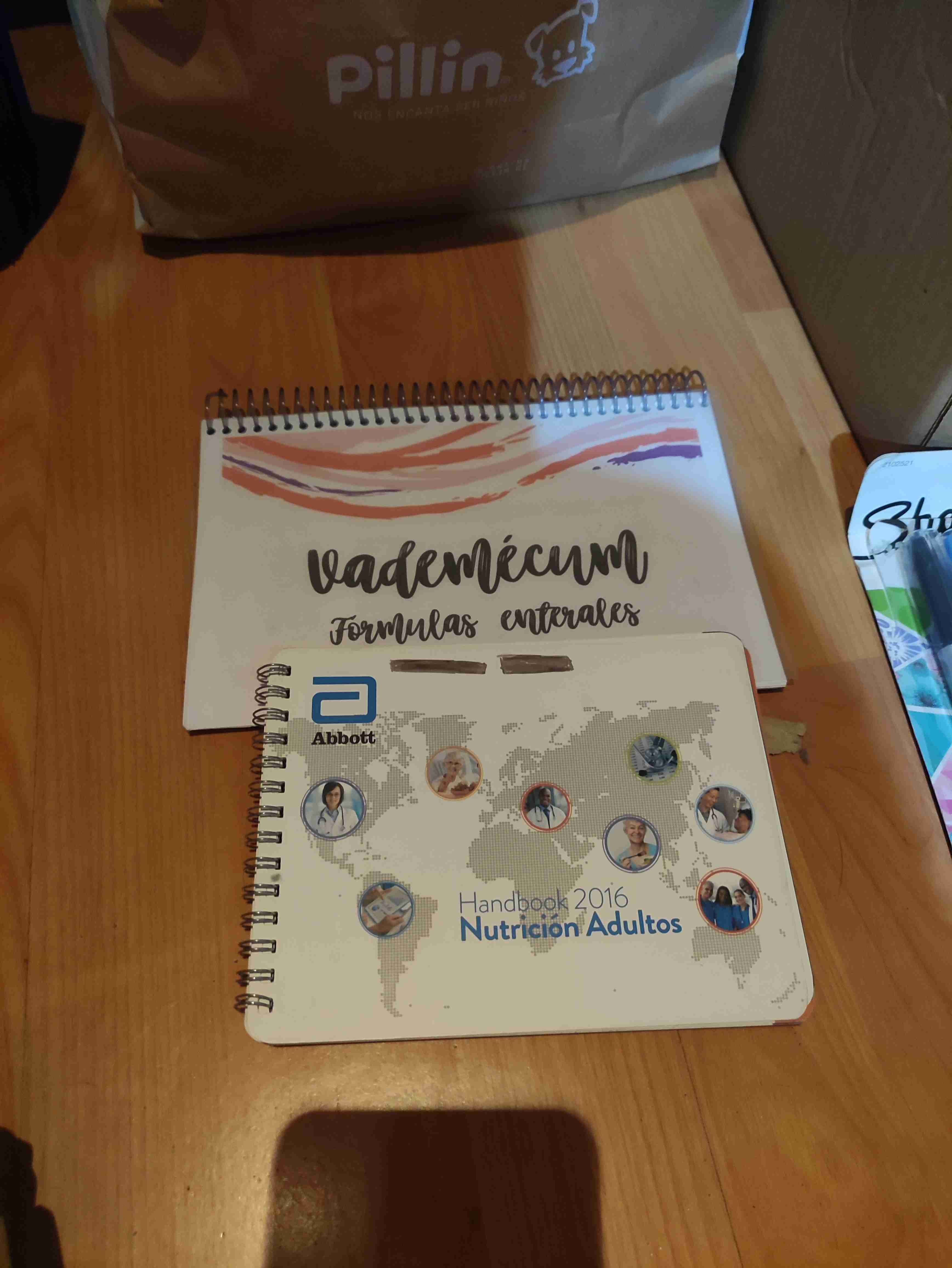 Set de cuadernos Abbott y Vademécum
