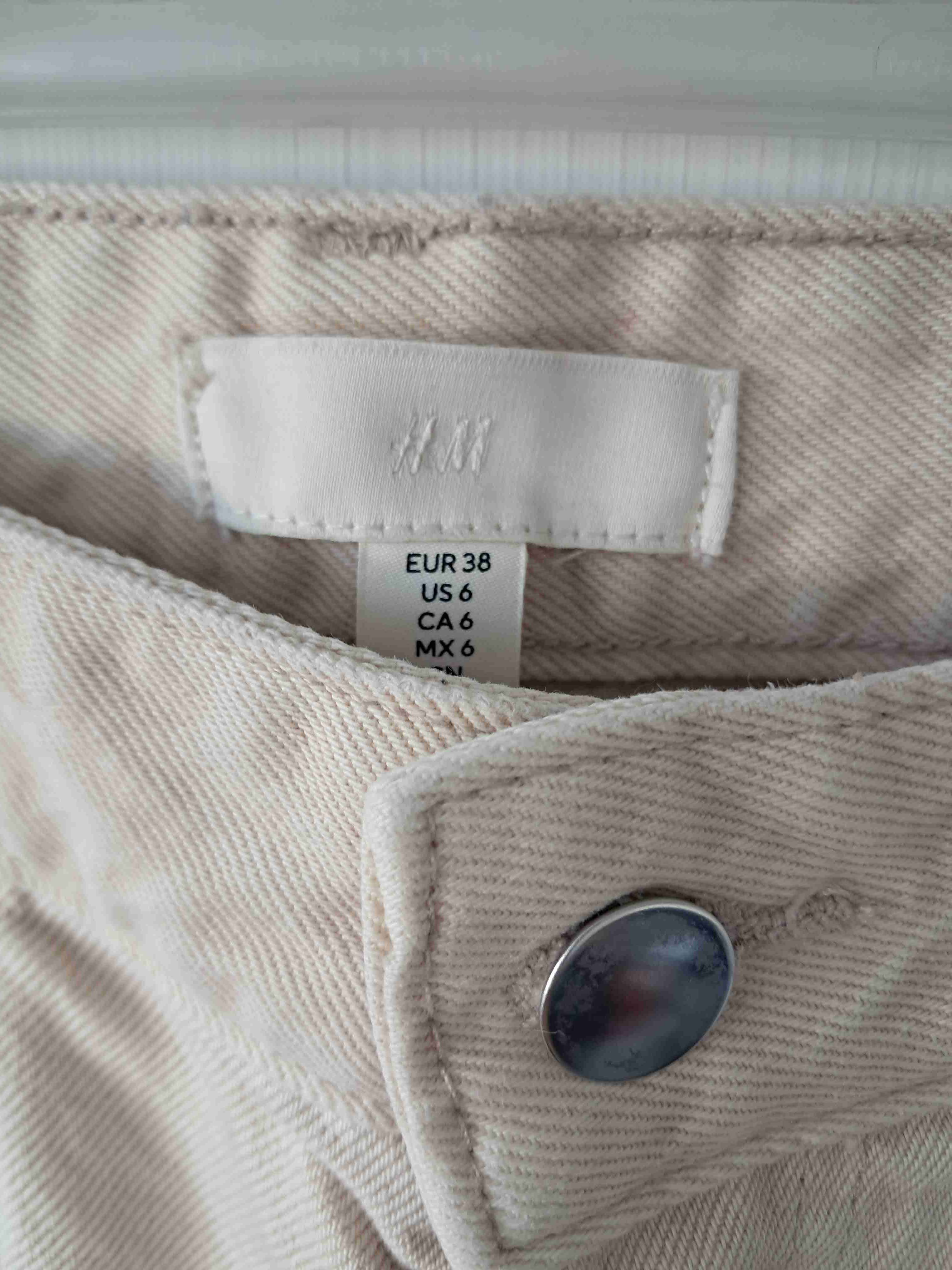 Jeans beige clásicos - miniatura 2