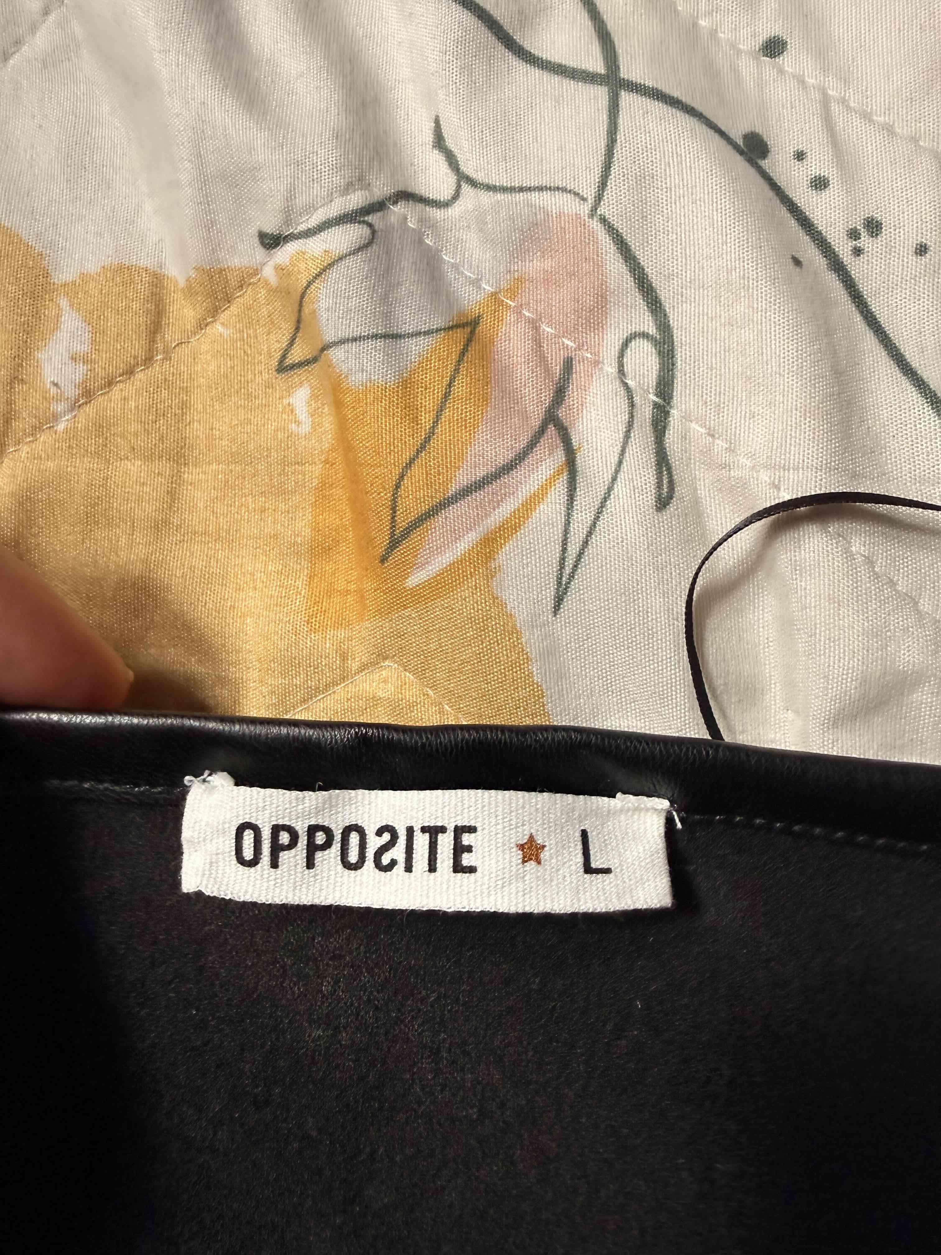 Top corset negro de cuero sintético - miniatura 4