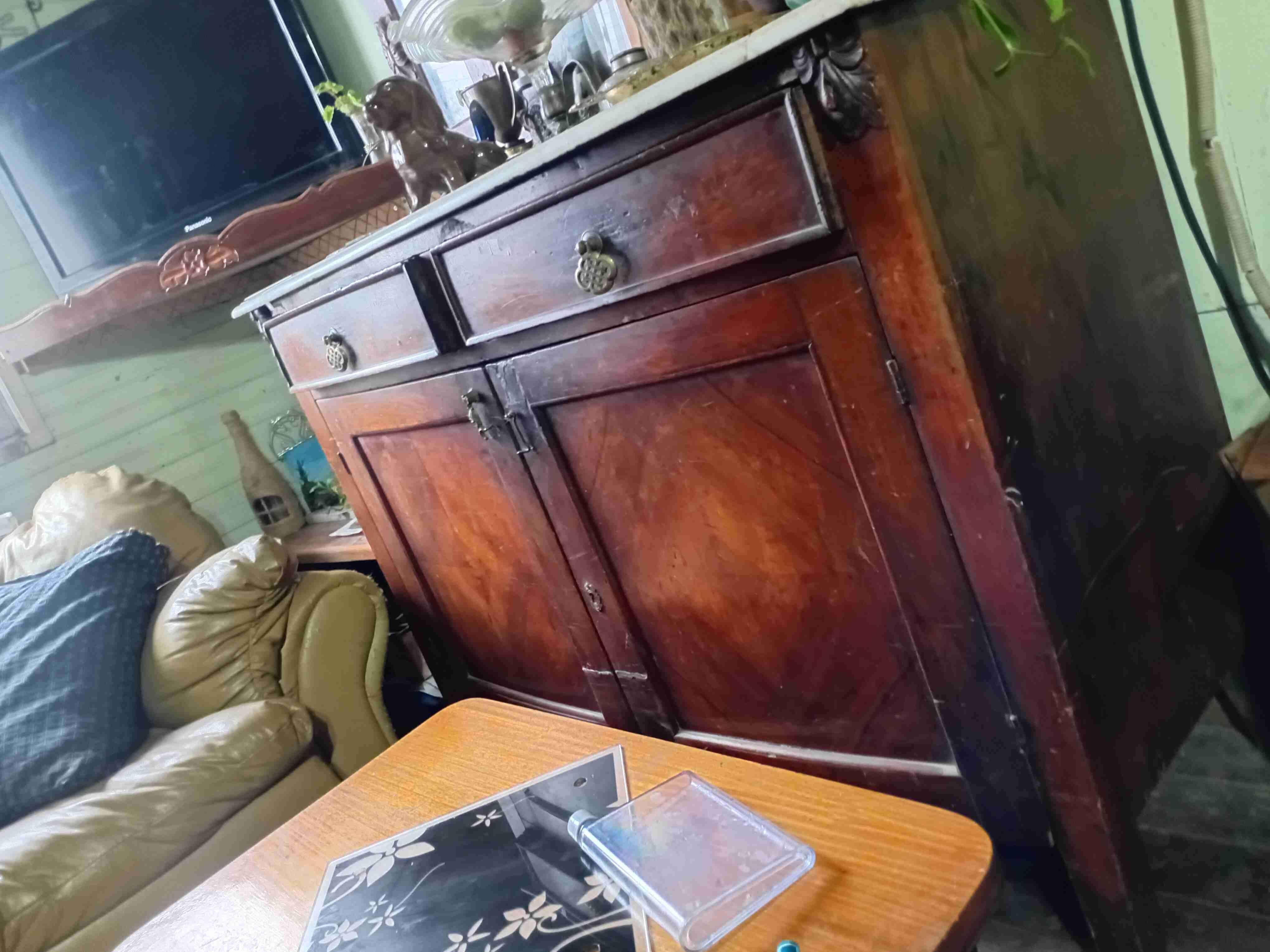 Mueble antiguo de madera rauly - miniatura 2