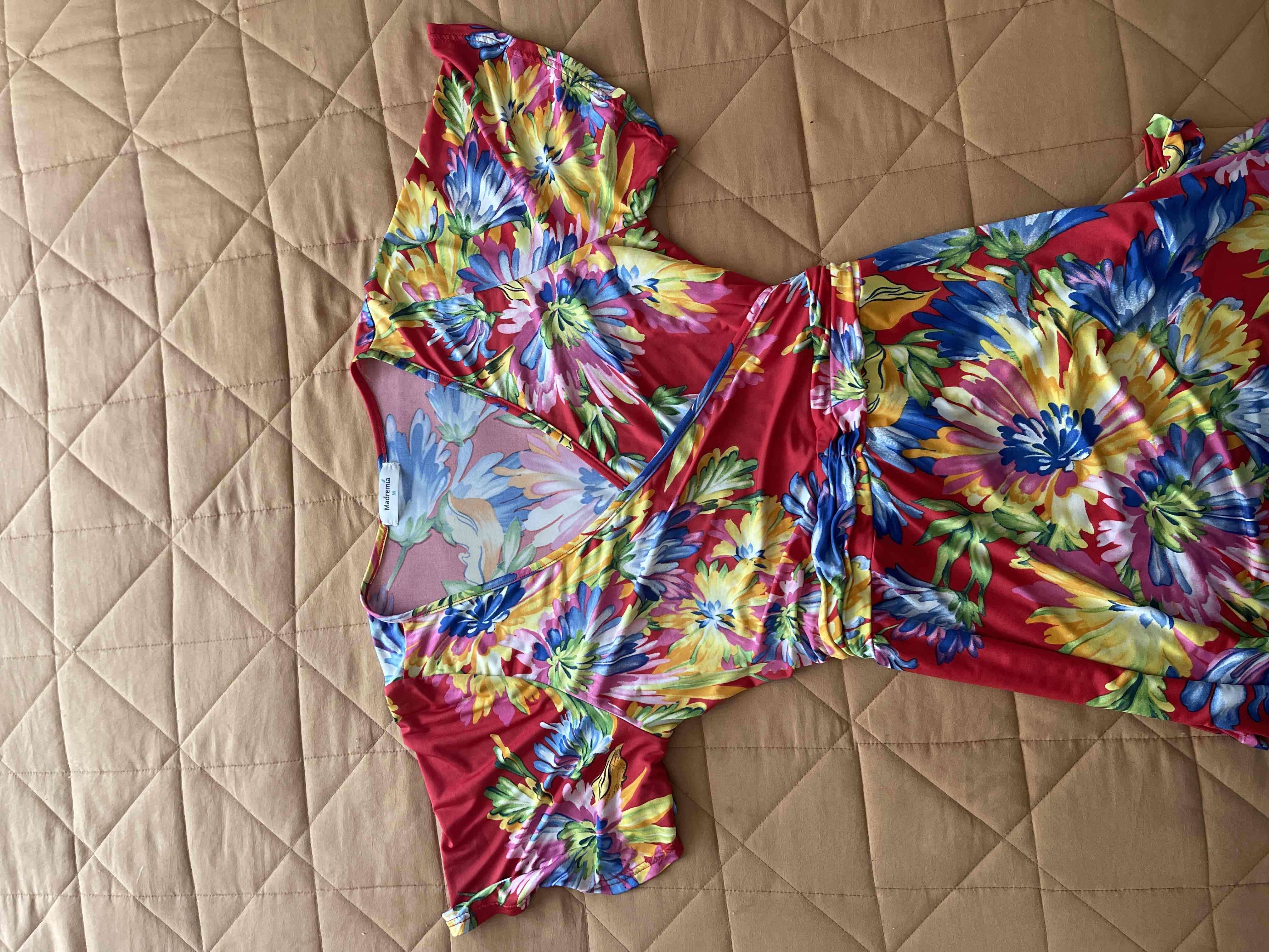 Vestido floral rojo vibrante maternal - miniatura 2