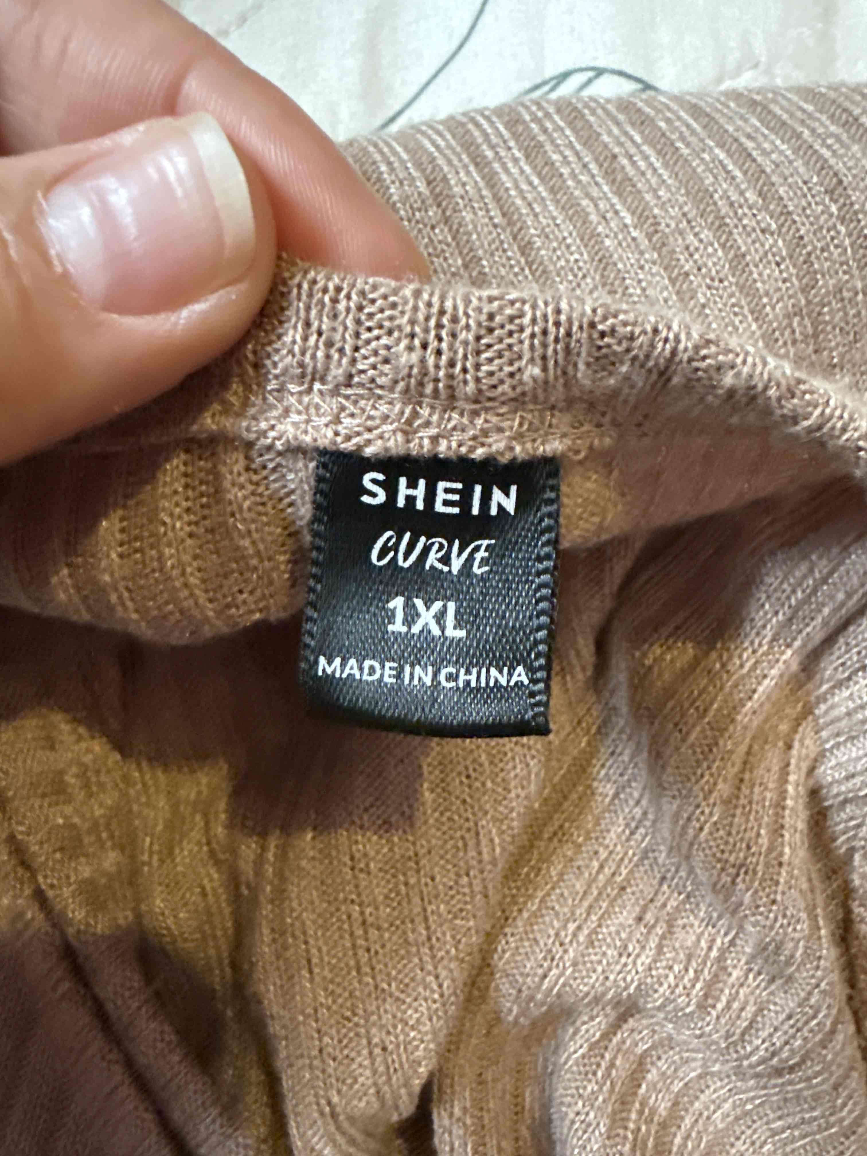 Top sin mangas beige SHEIN - miniatura 3