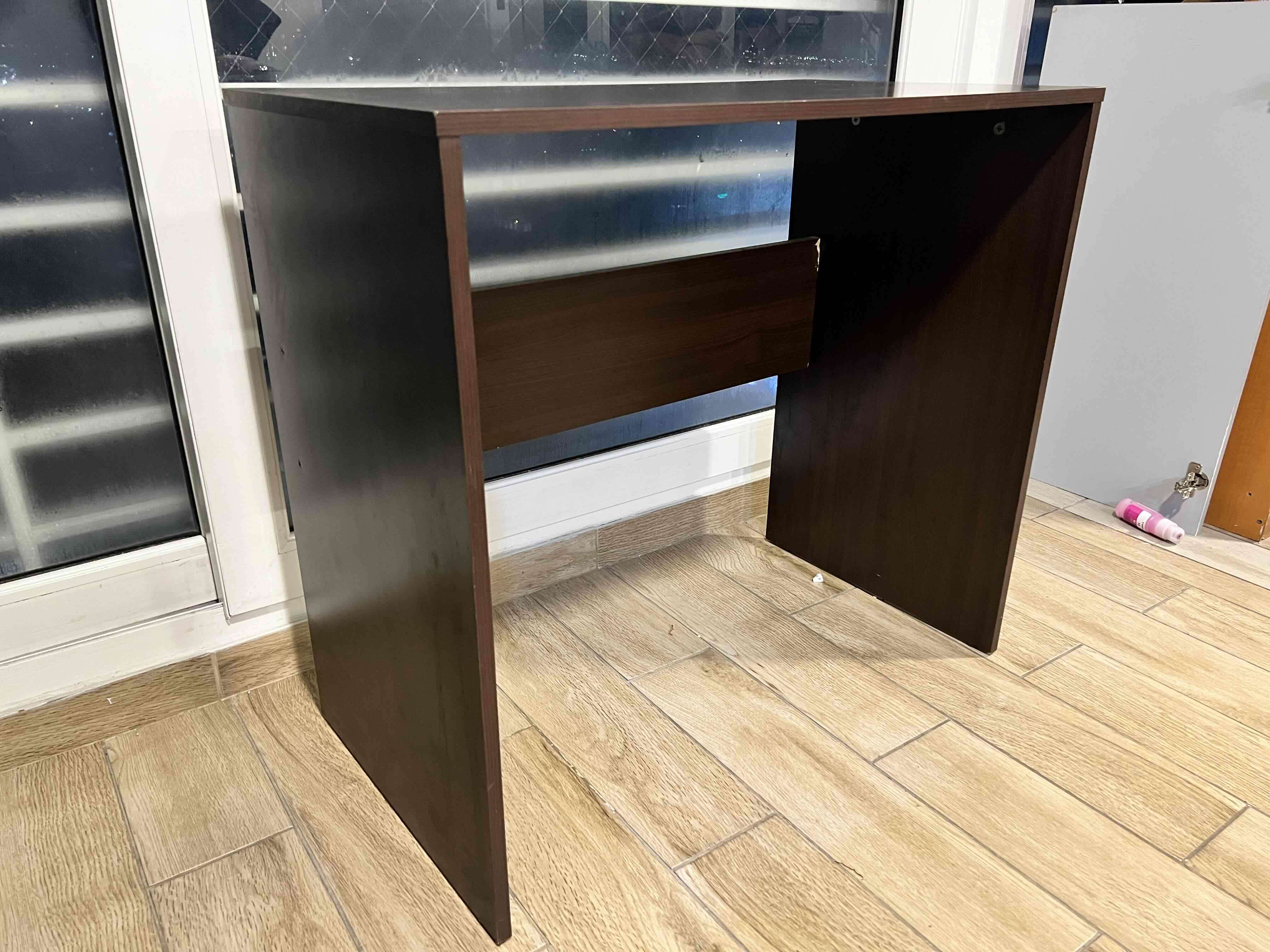 Escritorio con estantería marrón - miniatura 3