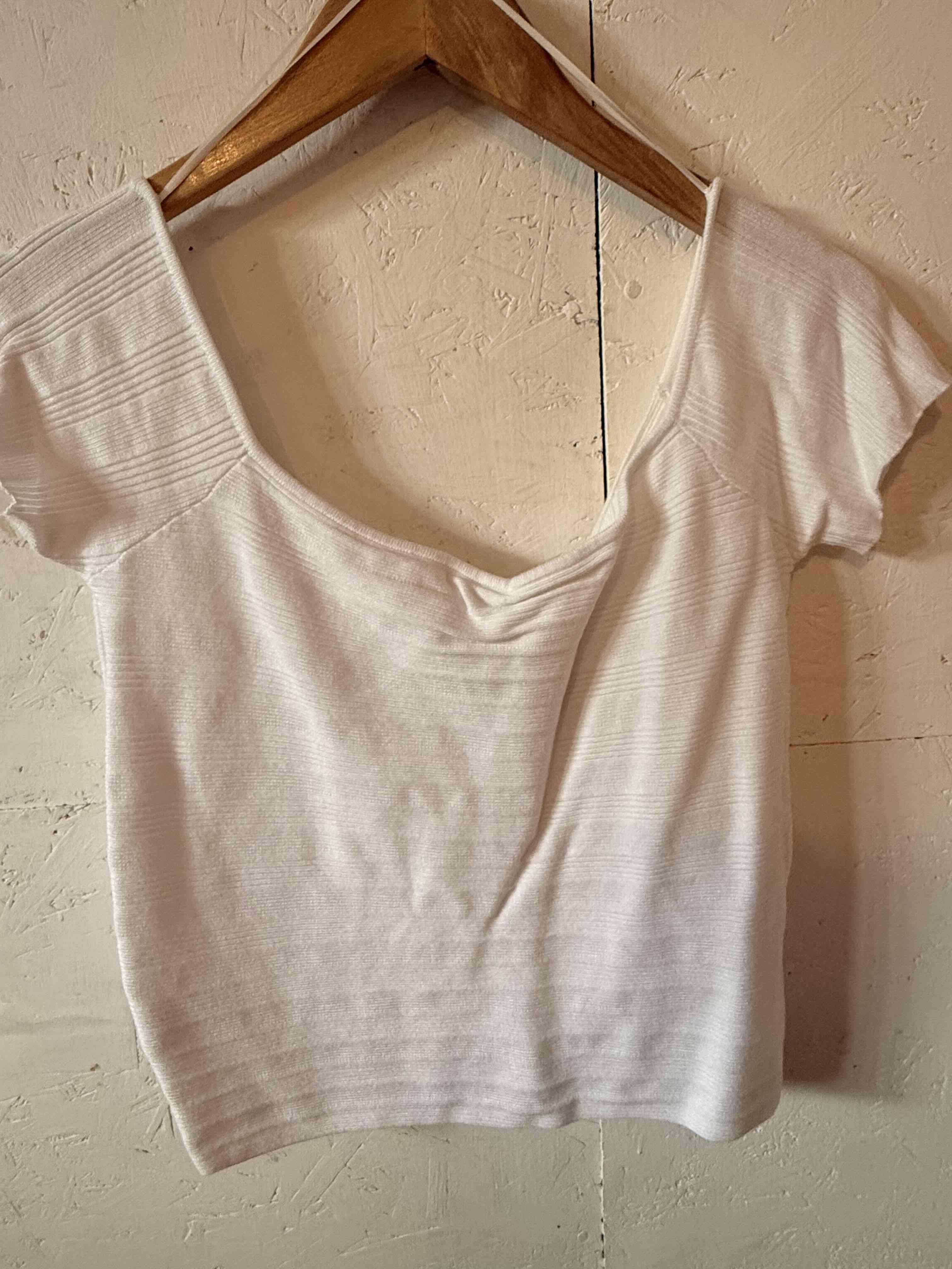 Top de Hilo blanco. Efecto cruzado - miniatura 3