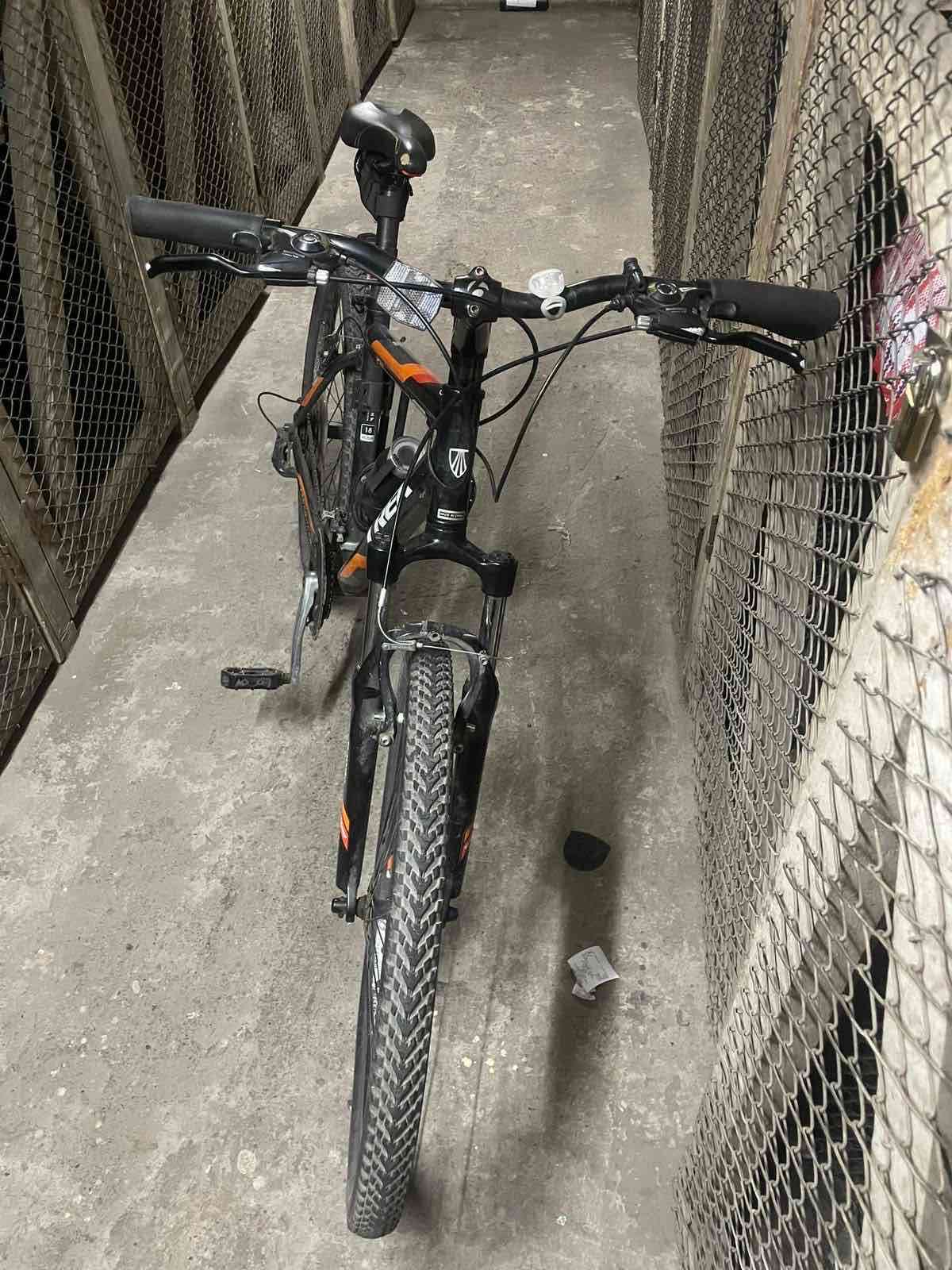 Bicicleta  Trek 3500 negra y naranja - miniatura 3