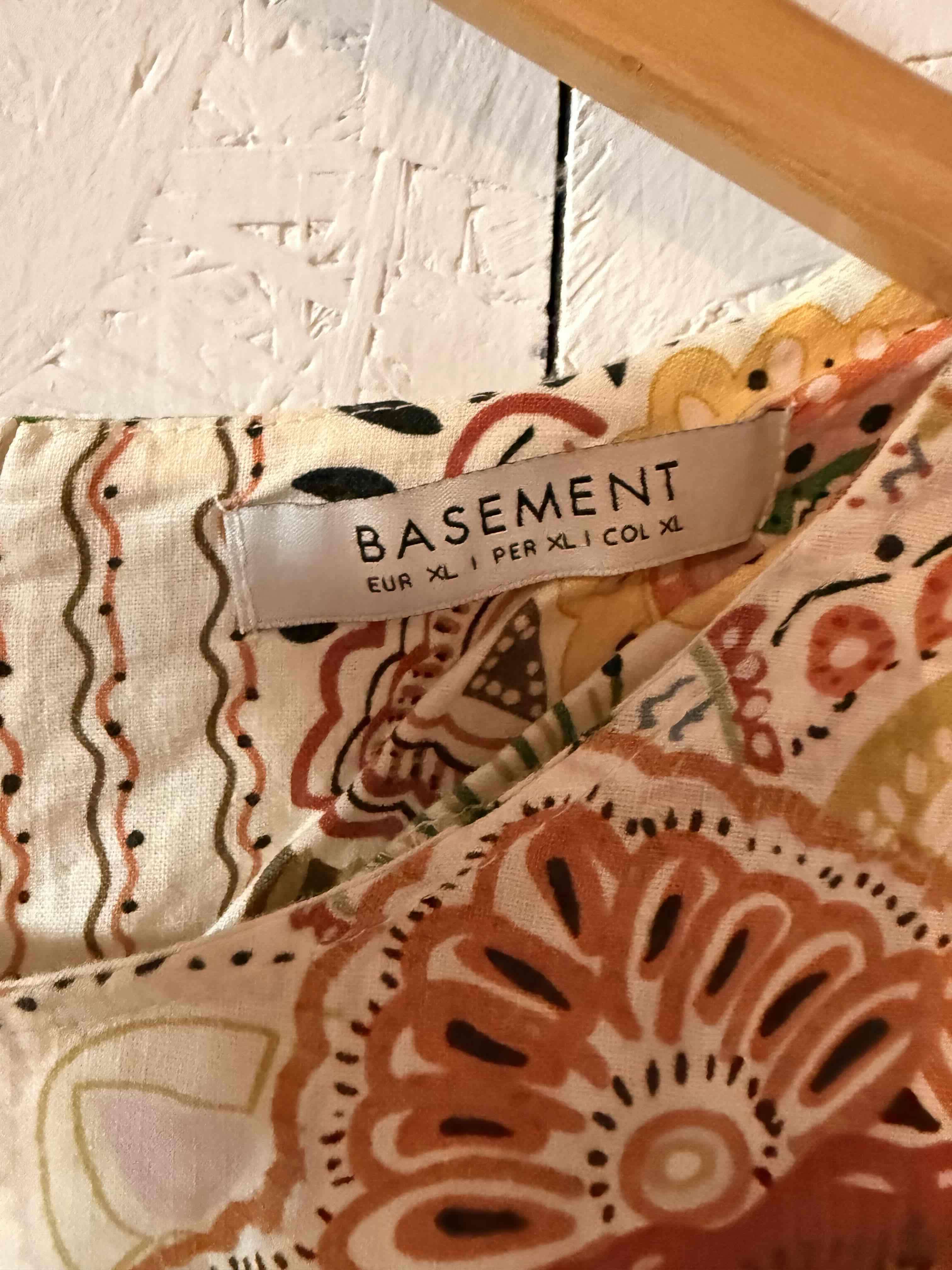 Blusa estampada Lino Basement - miniatura 3