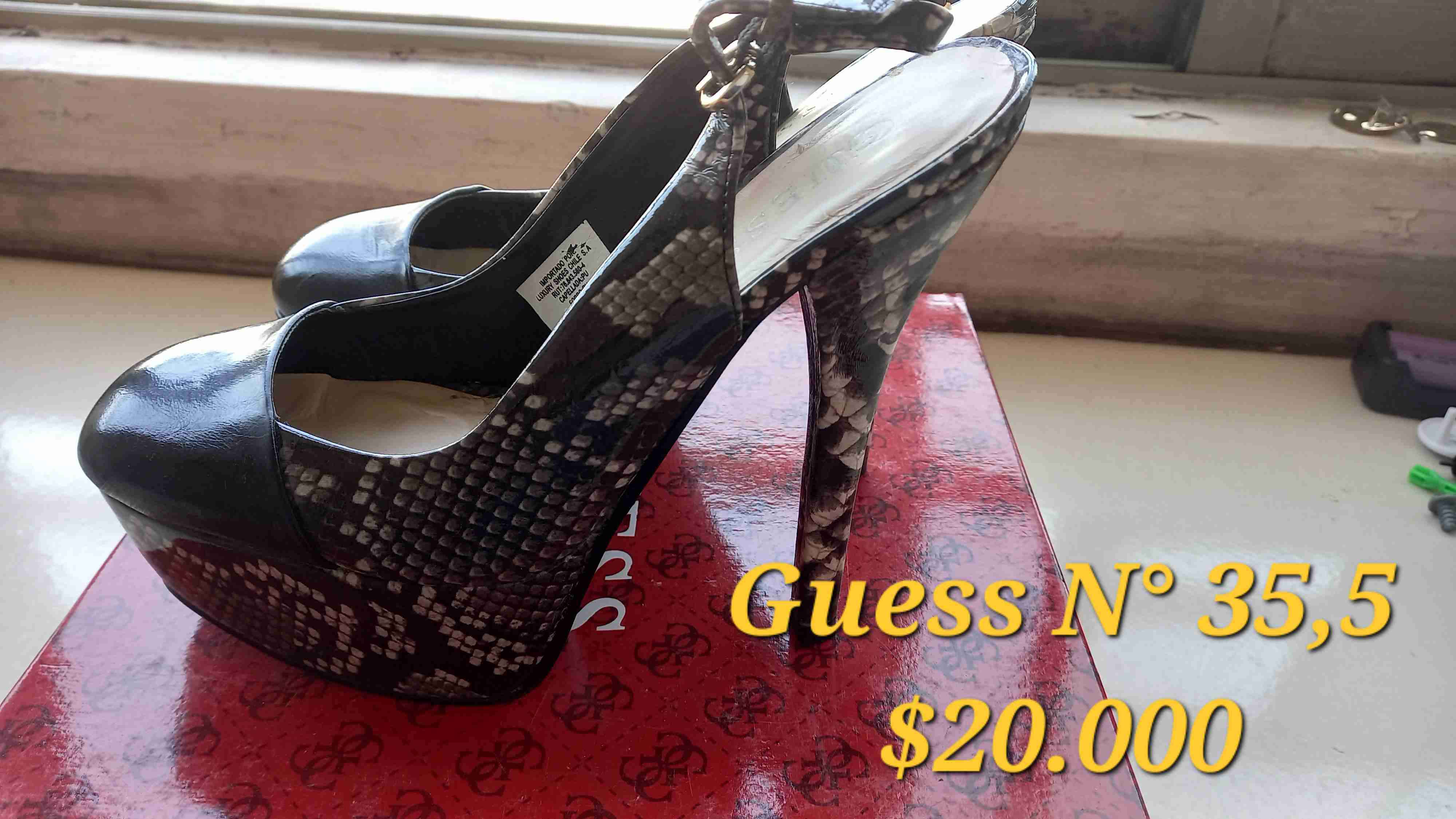 Zapatos de vestir Guess Claribel - miniatura 2