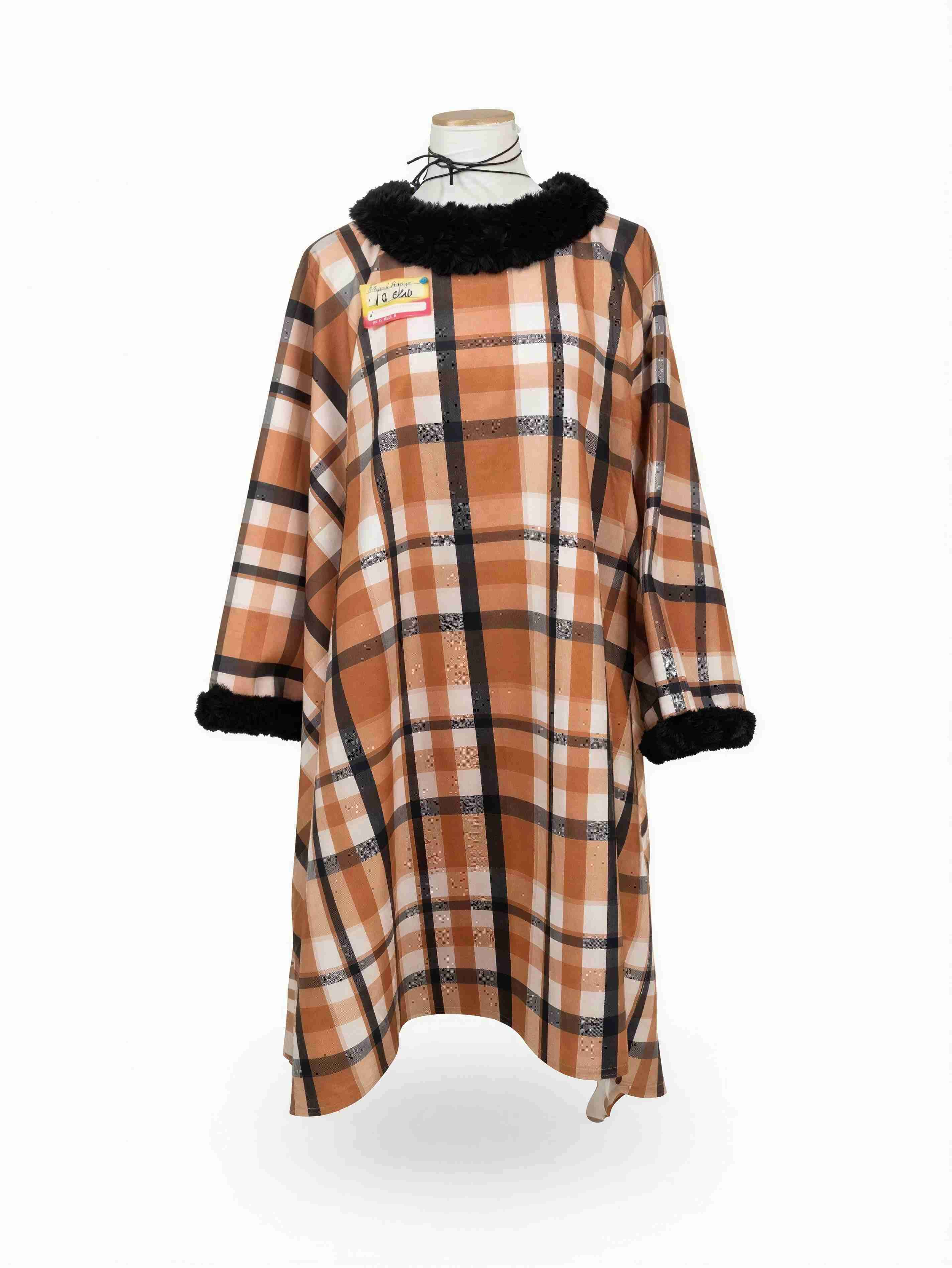 Poncho de lana con capucha - miniatura 2