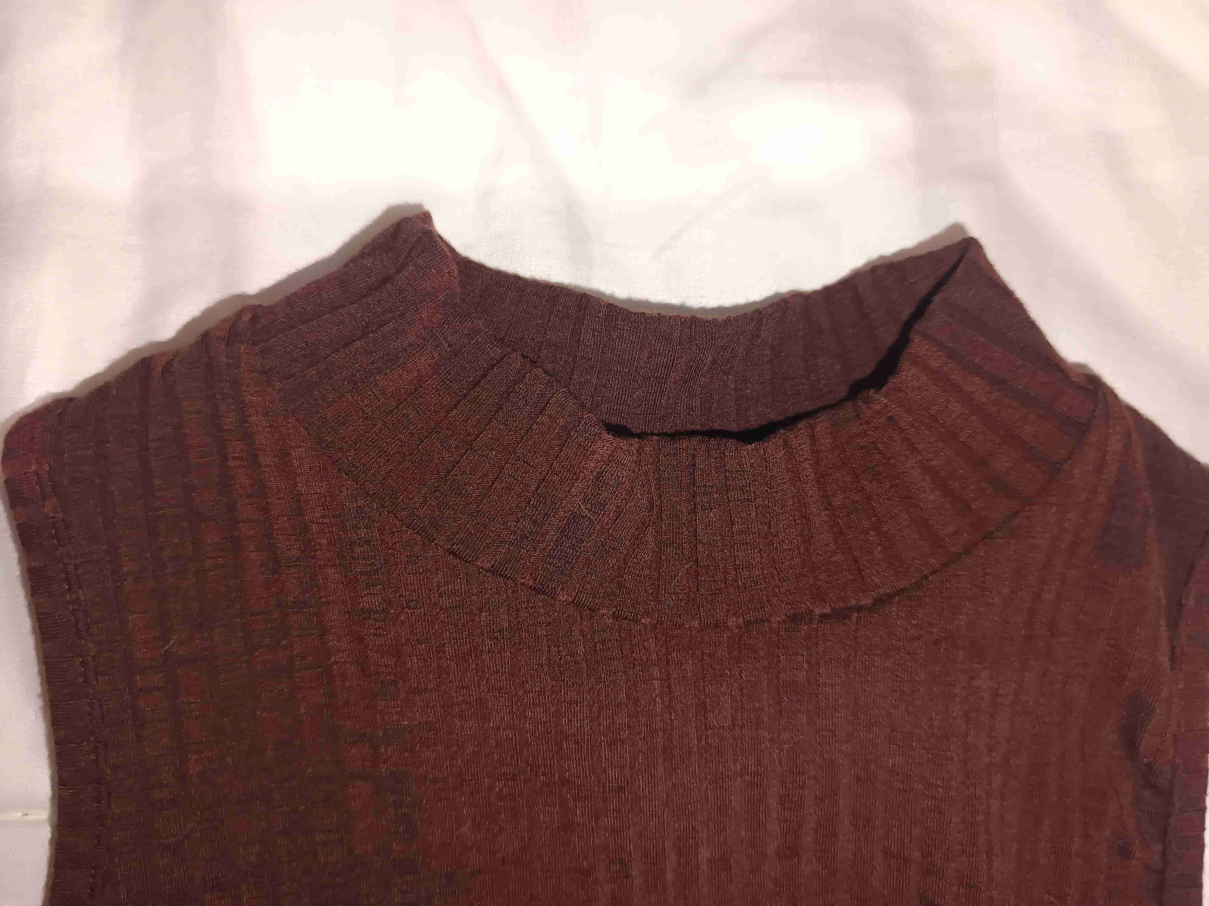 Top sin mangas cafe - miniatura 3