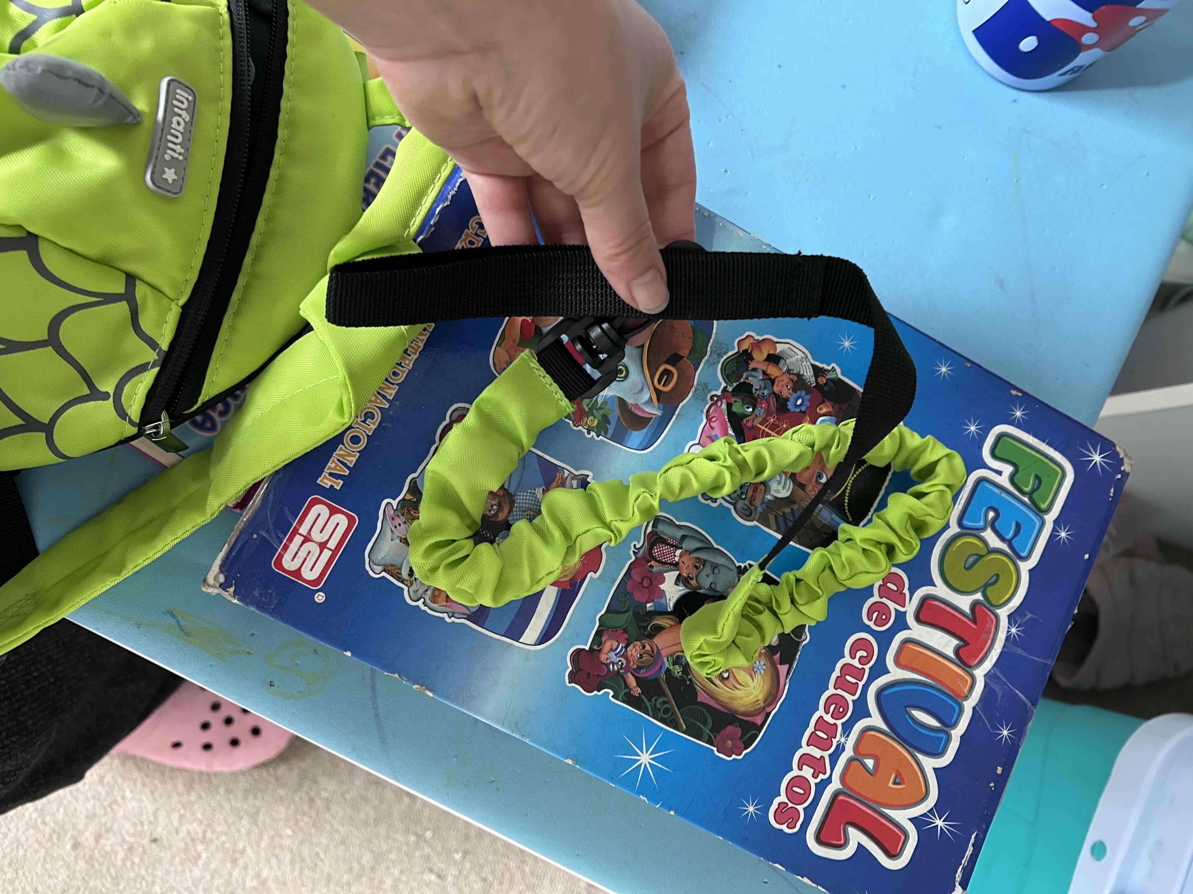 Mochila infantil dinosaurio verde - miniatura 4