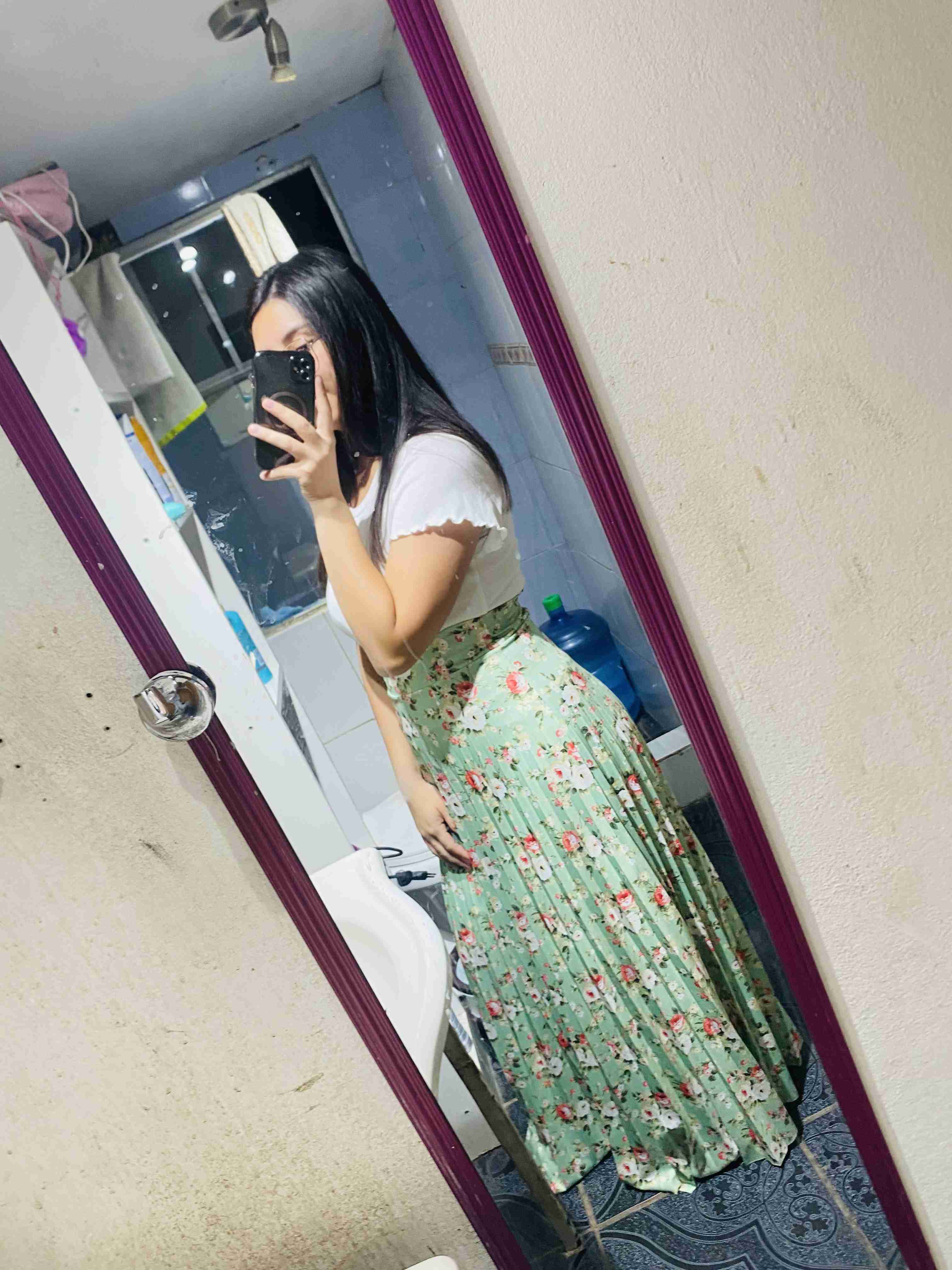 Falda plisada  con cinturón - miniatura 3