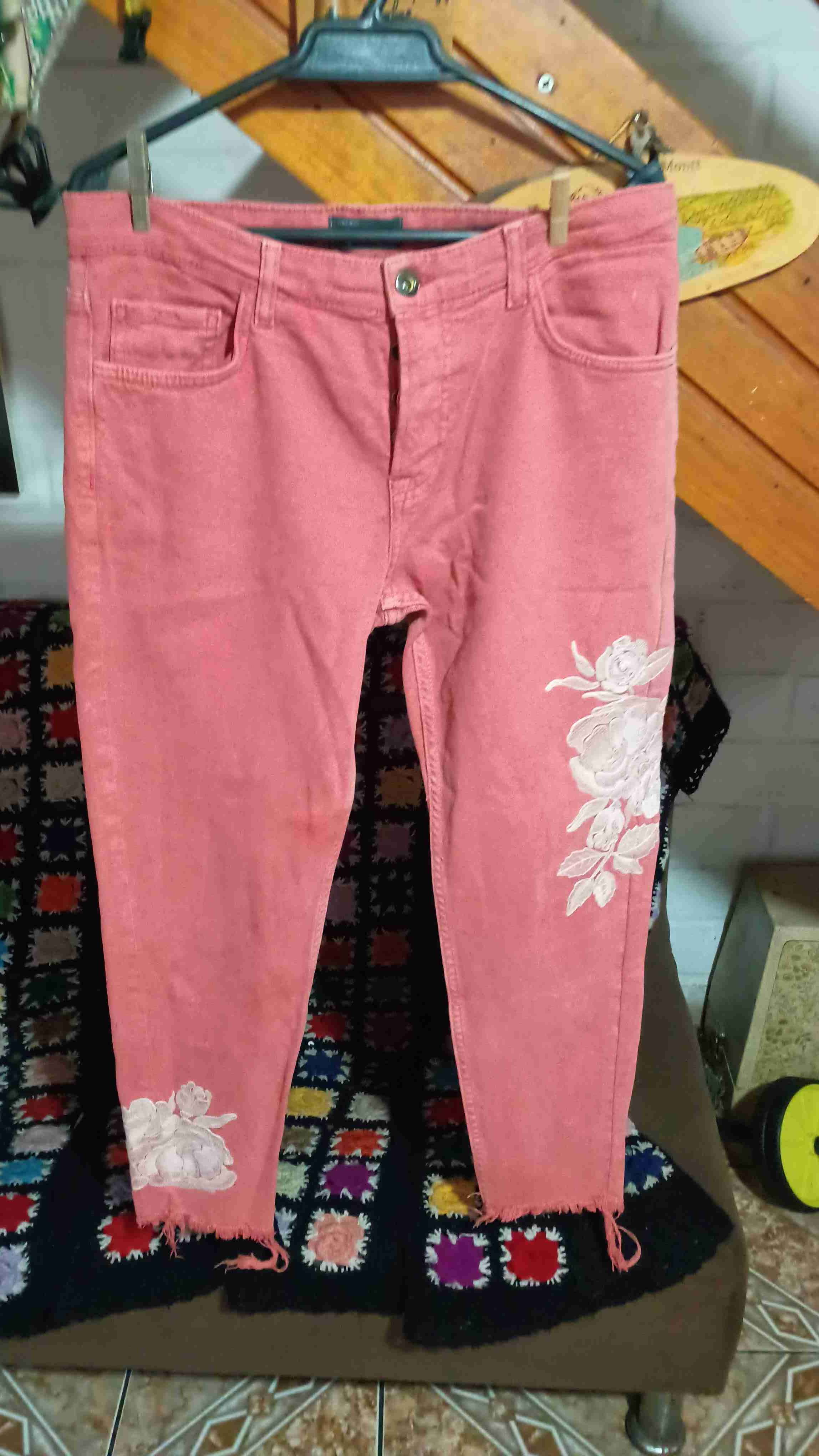 Jeans rosas bordados mujer - miniatura 1