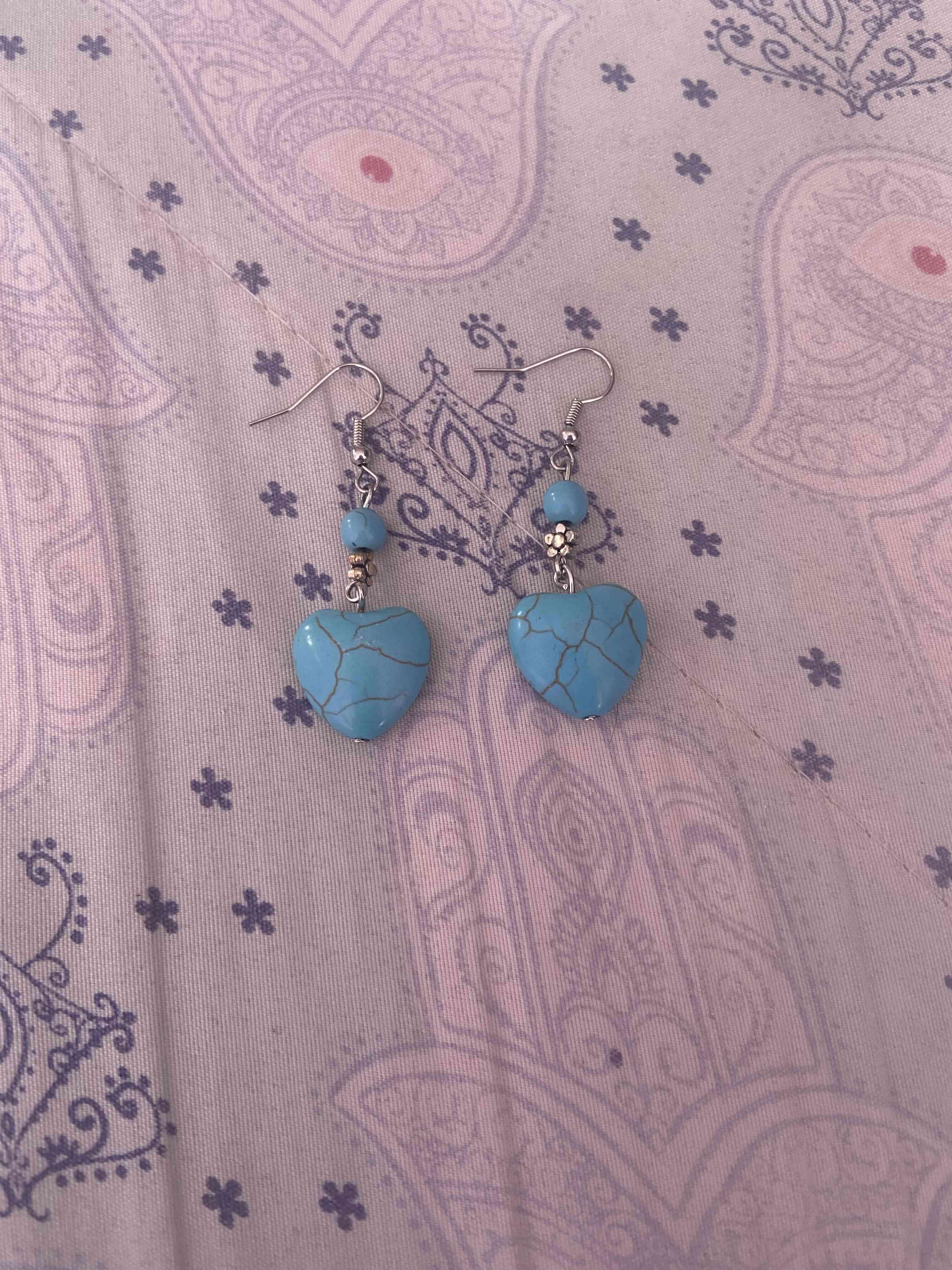 Aros colgantes corazón turquesa