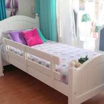 Cama de madera para niño