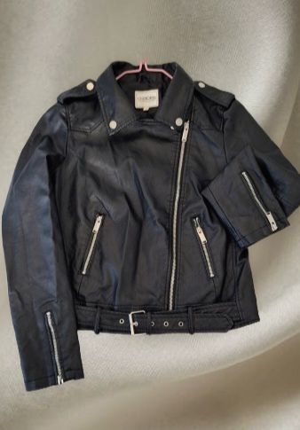 Chaqueta de cuero negra - miniatura 2