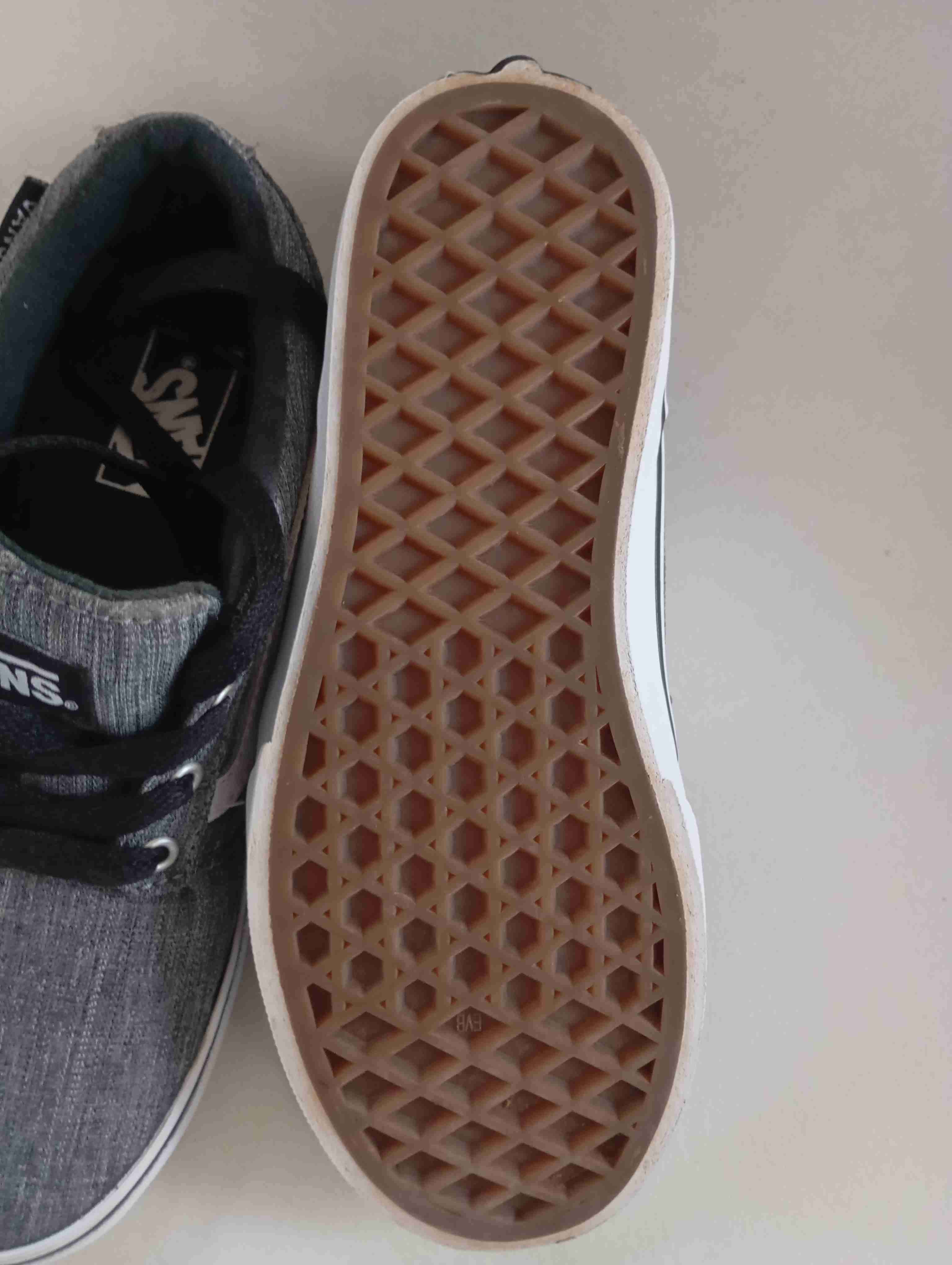 Zapatillas Vans grises aspecto nuevo - miniatura 2