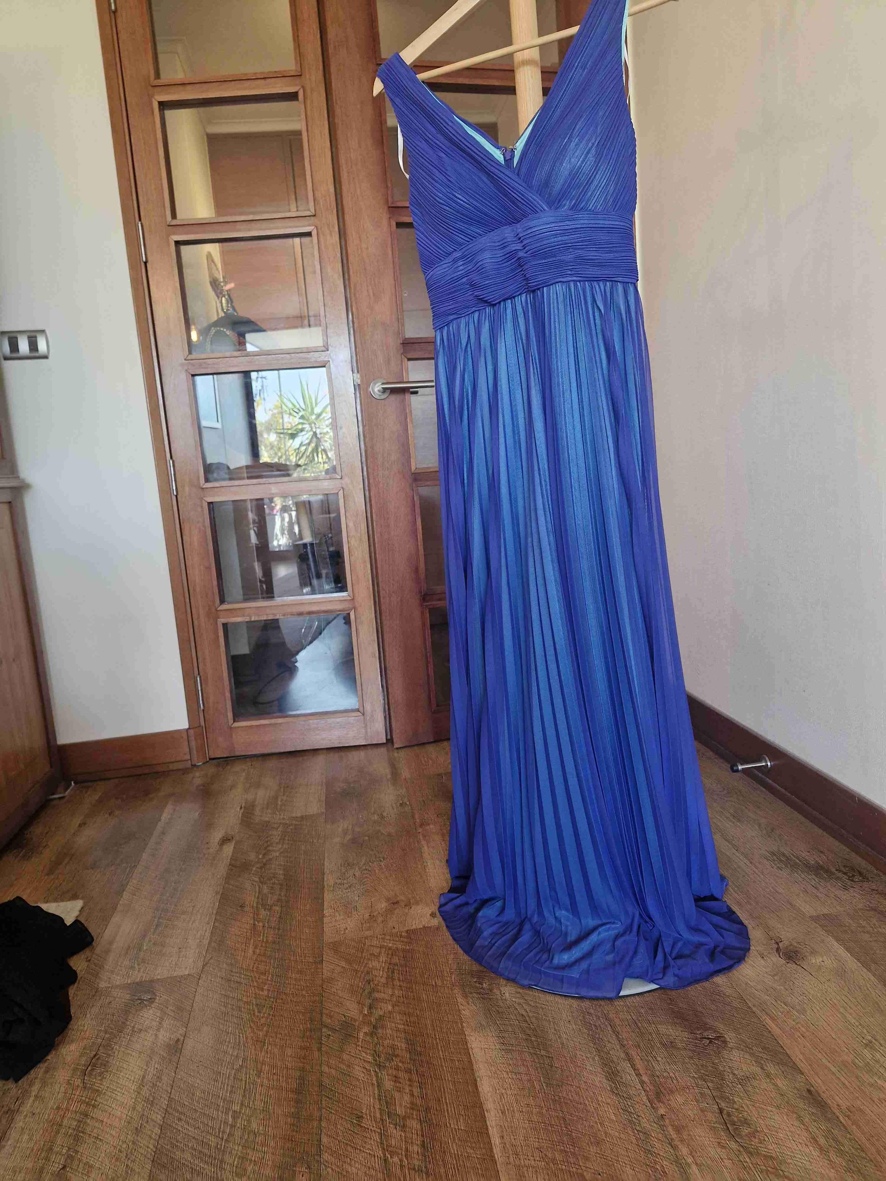 Vestido largo azul elegante