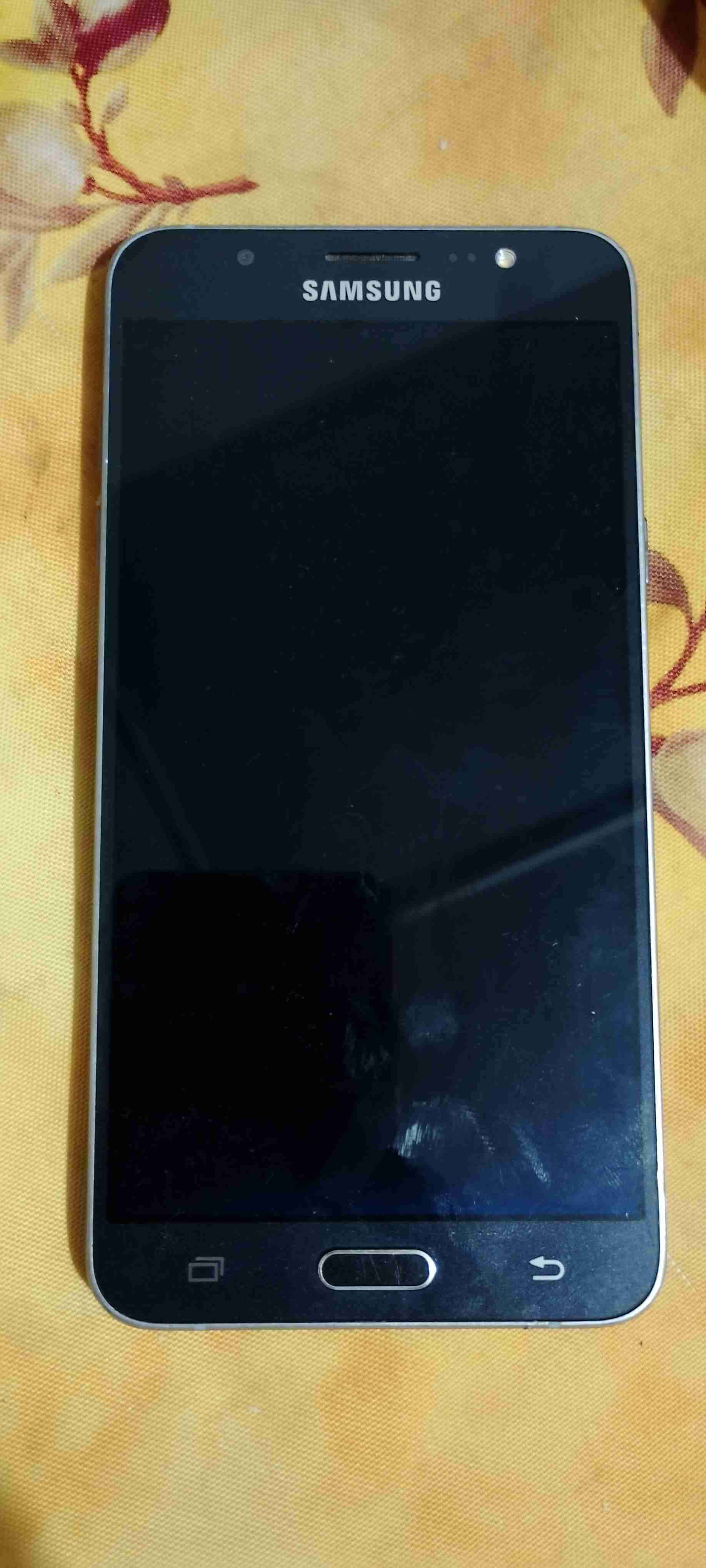 Smartphone Samsung usado - miniatura 1