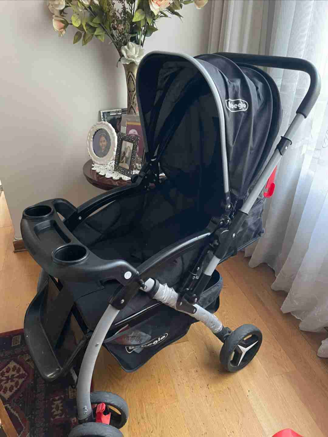 Coche de bebé negro en buen estado - miniatura 3