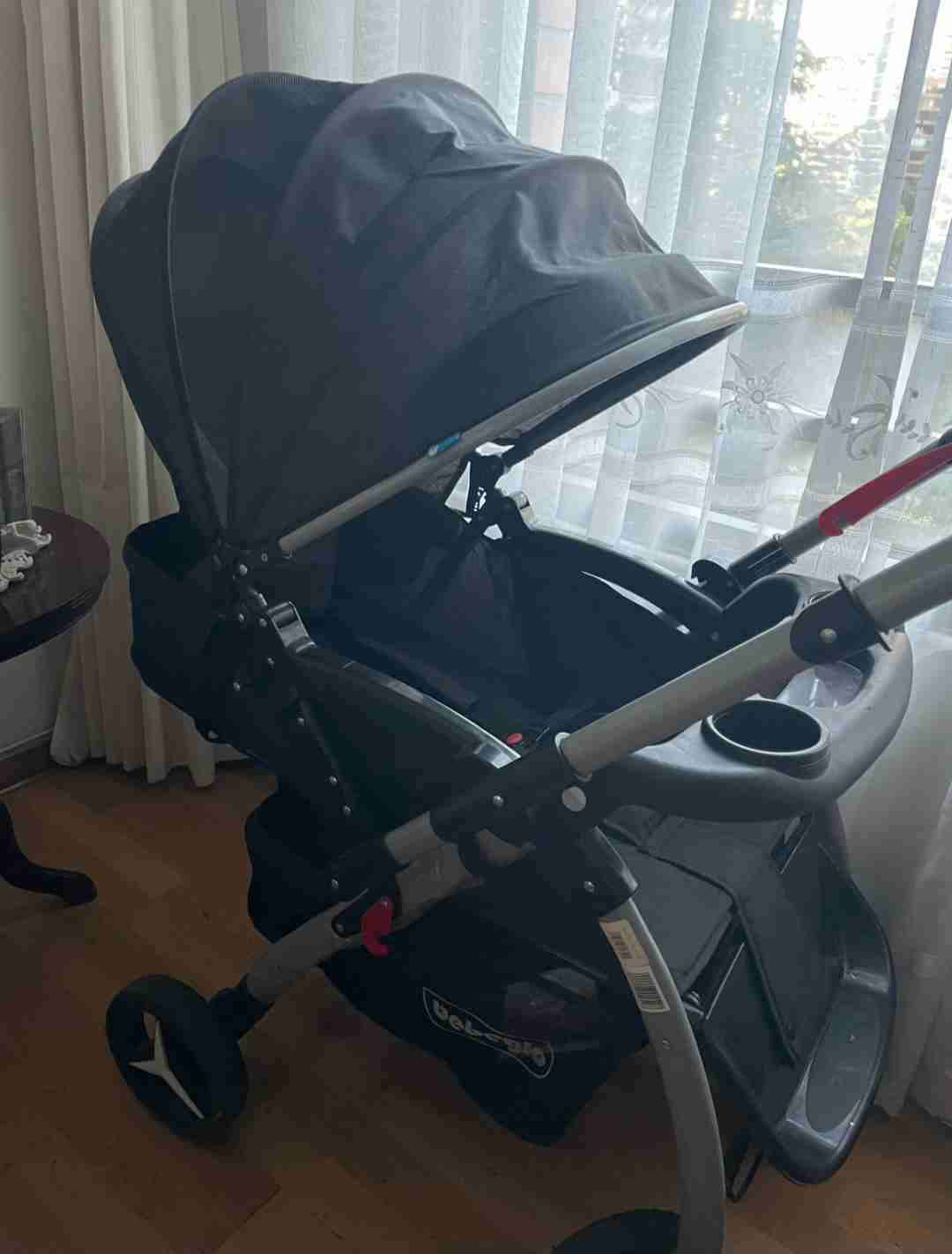 Coche de bebé negro en buen estado - miniatura 4