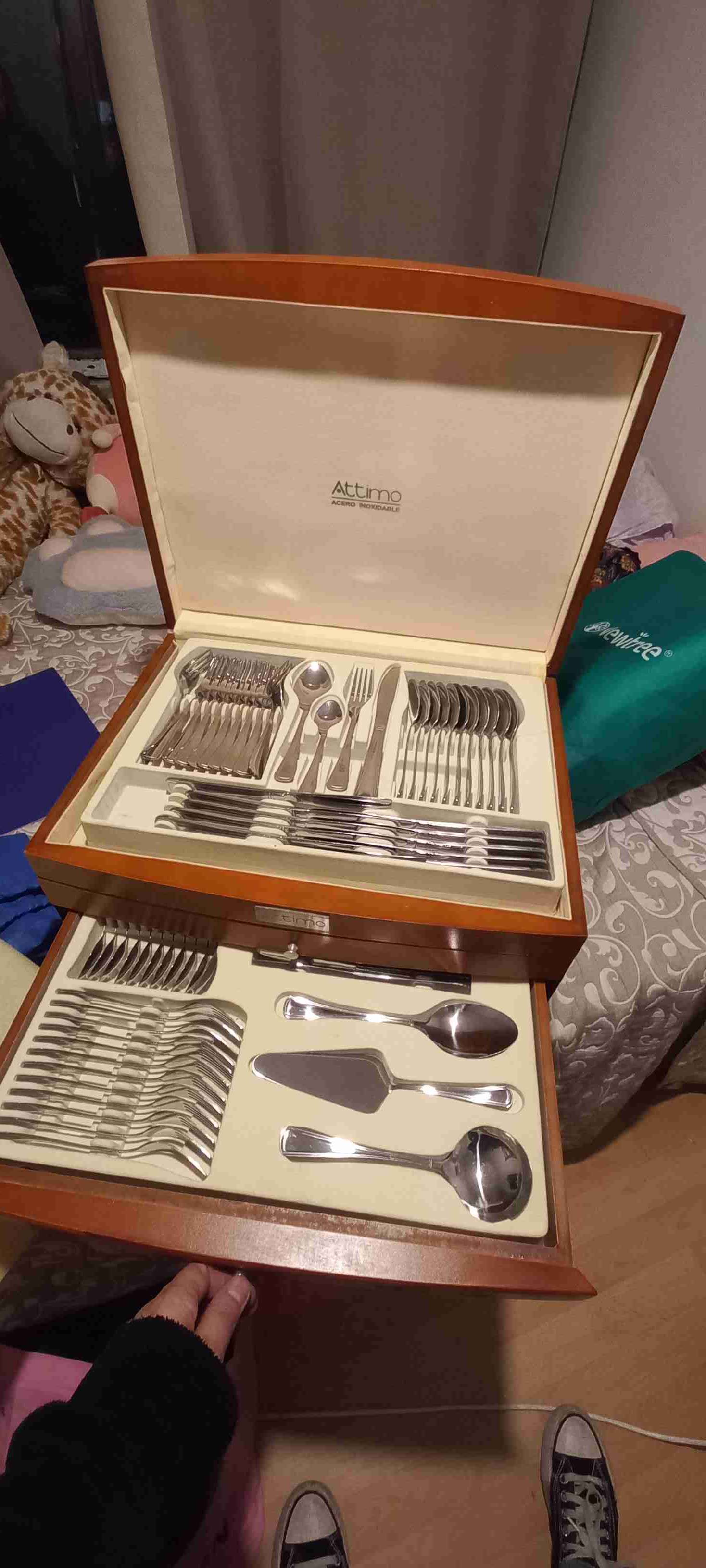 Juego de cubiertos en caja de madera - miniatura 2