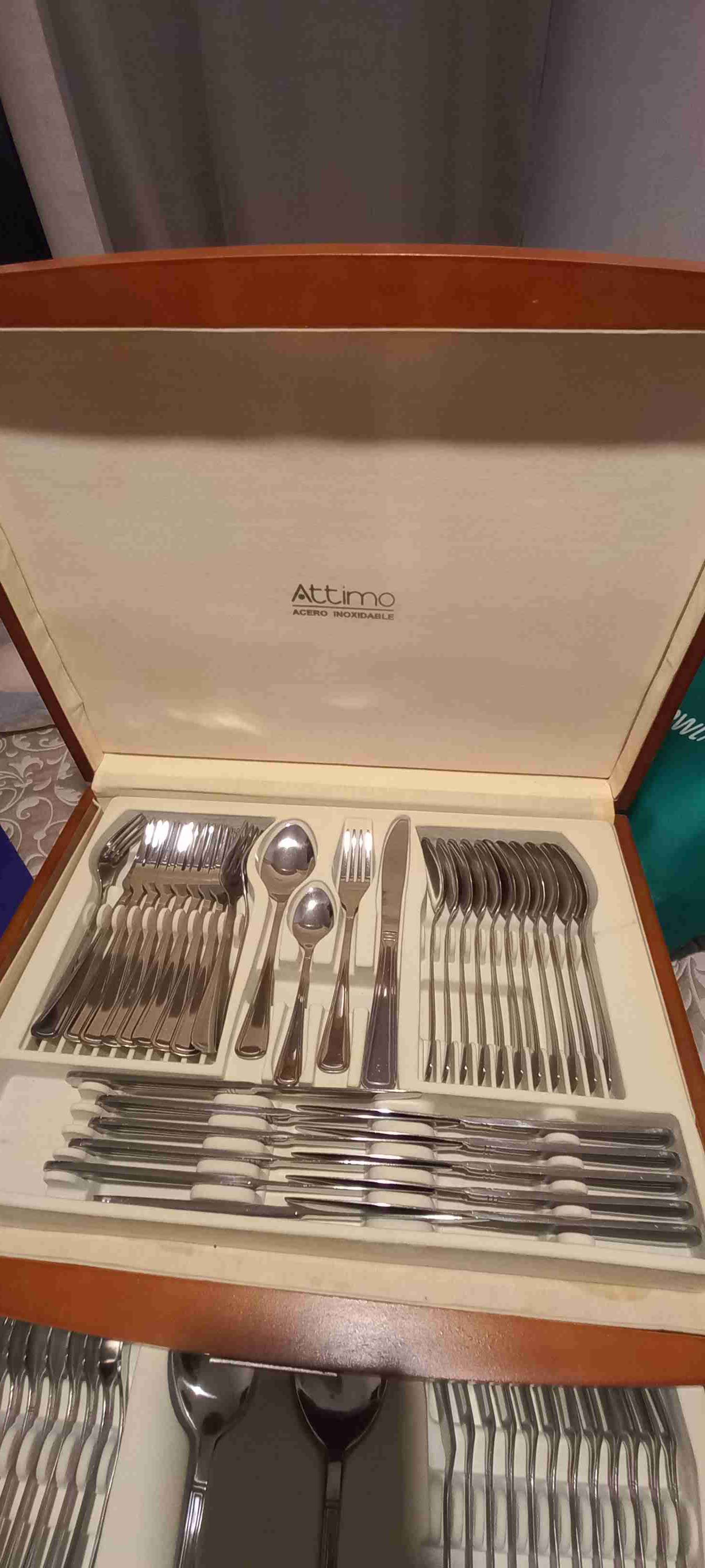 Juego de cubiertos en caja de madera - miniatura 4