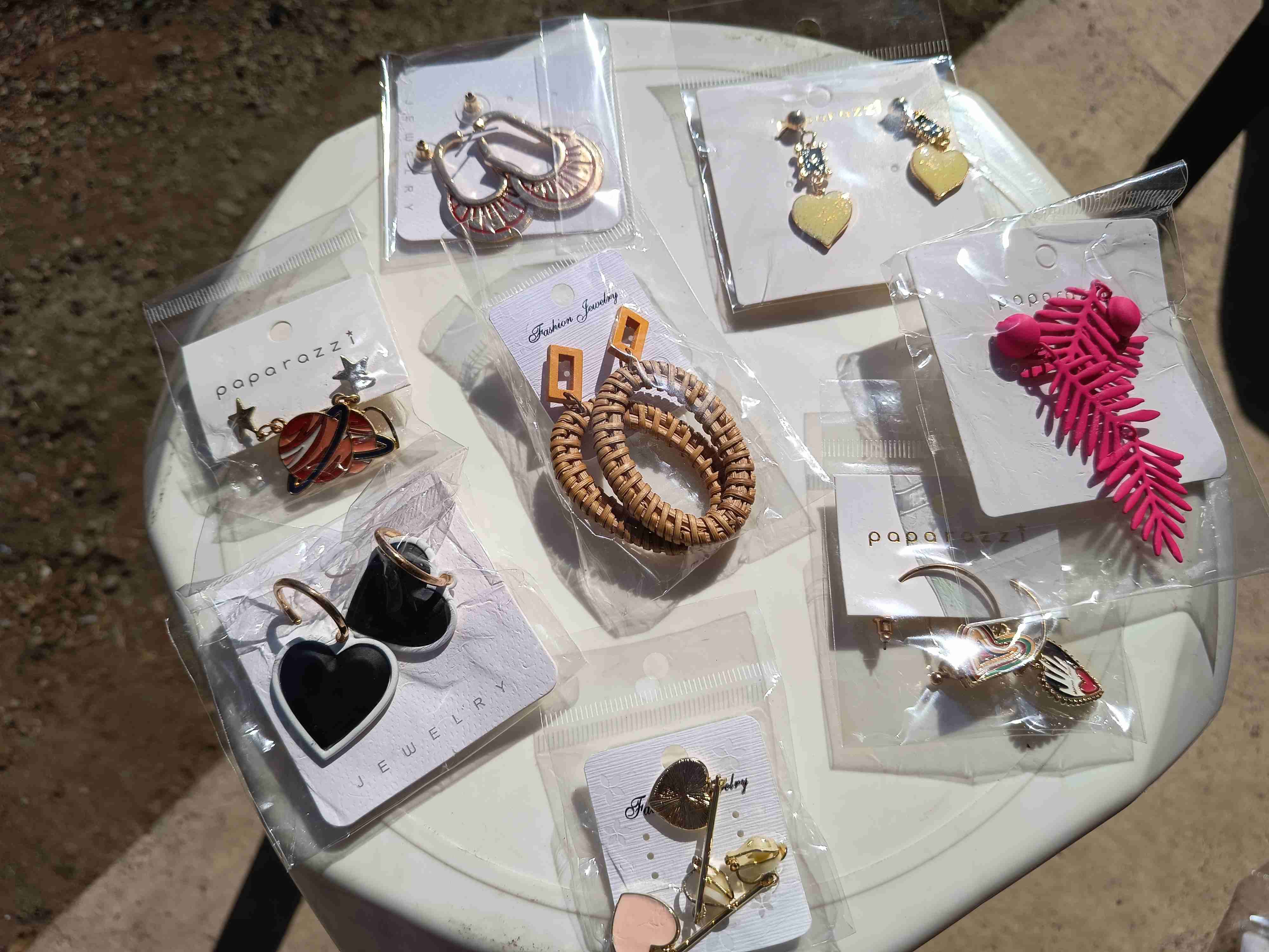 Hermosos aritos hipoalirgenicos - miniatura 2