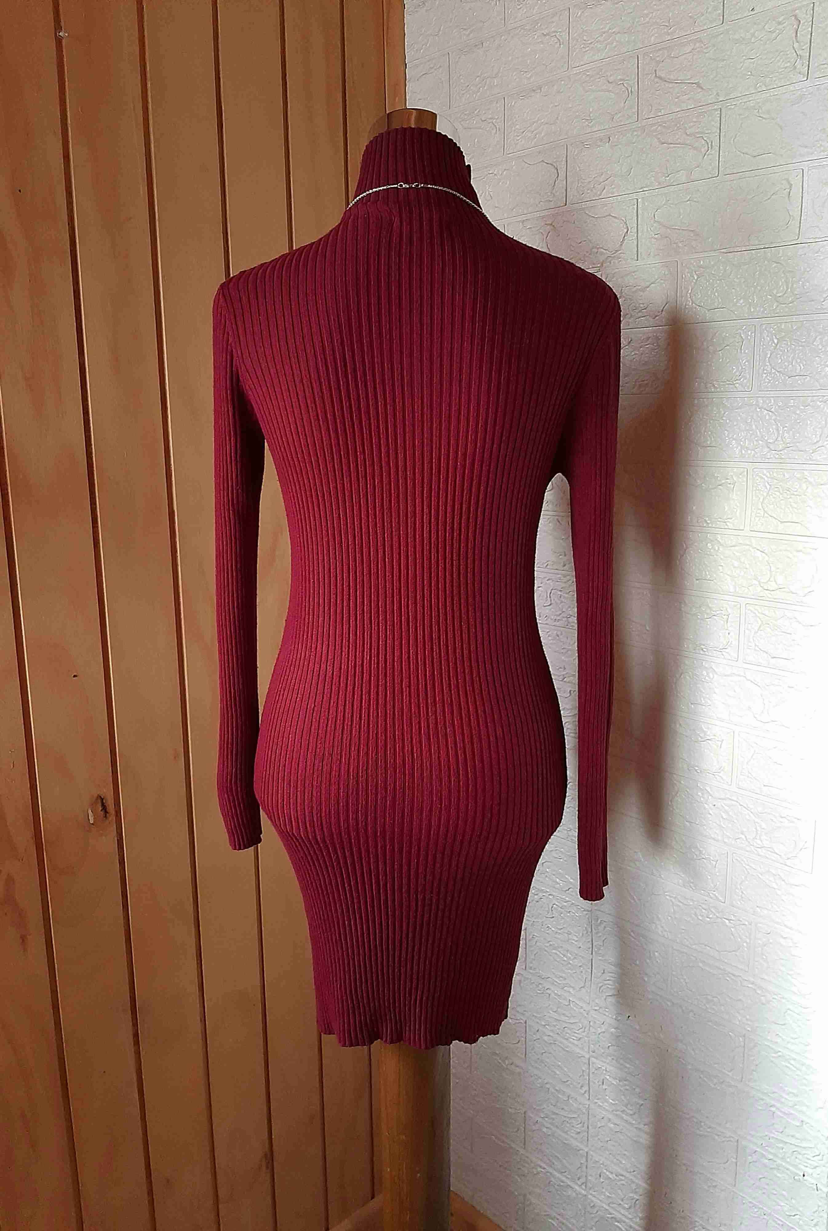 VESTIDO DE INVIERNO BURDEOS FOREVER 21 TALLA S - miniatura 2