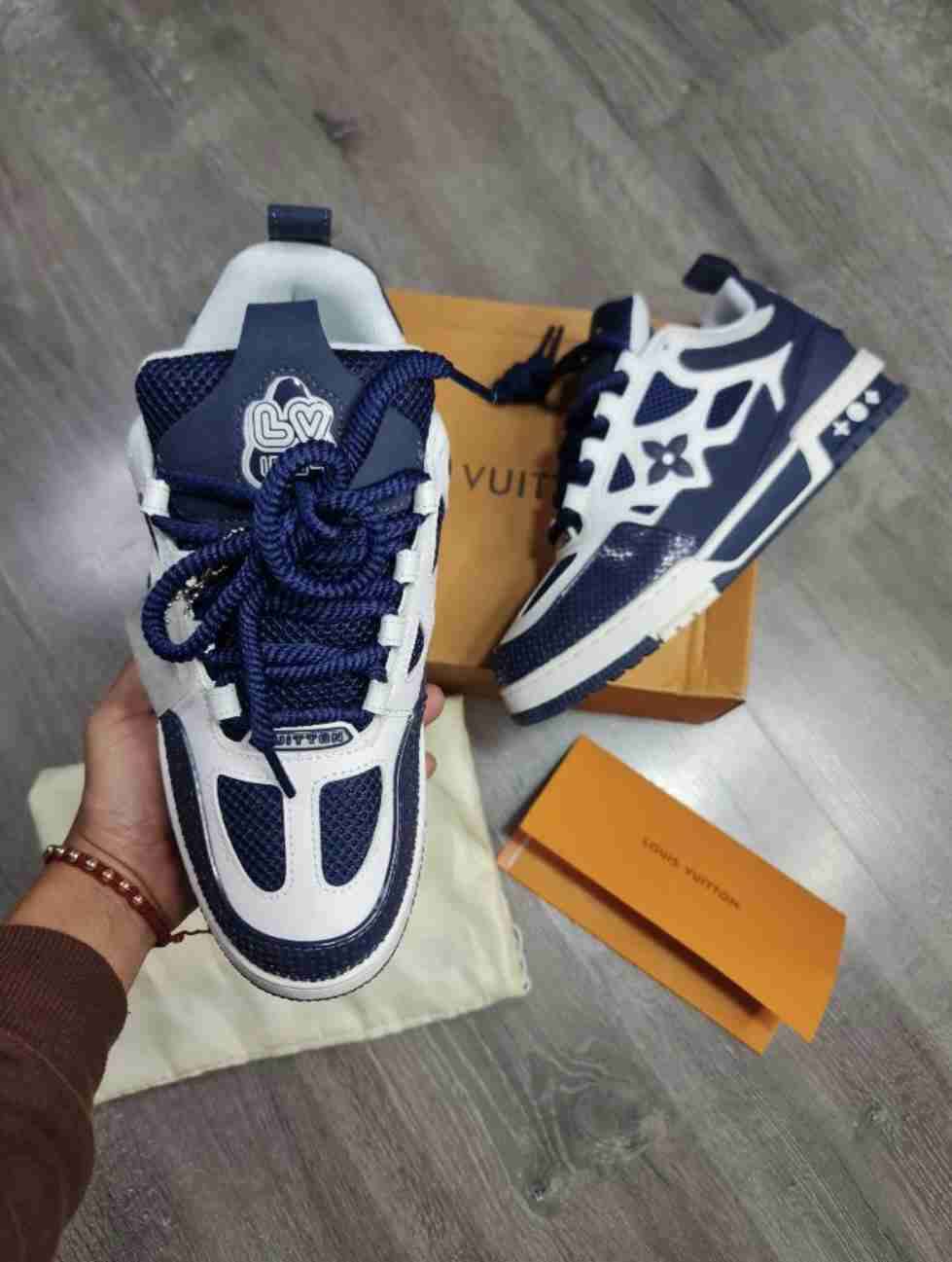 Zapatillas Louis Vuitton azul marino /blanco - miniatura 2