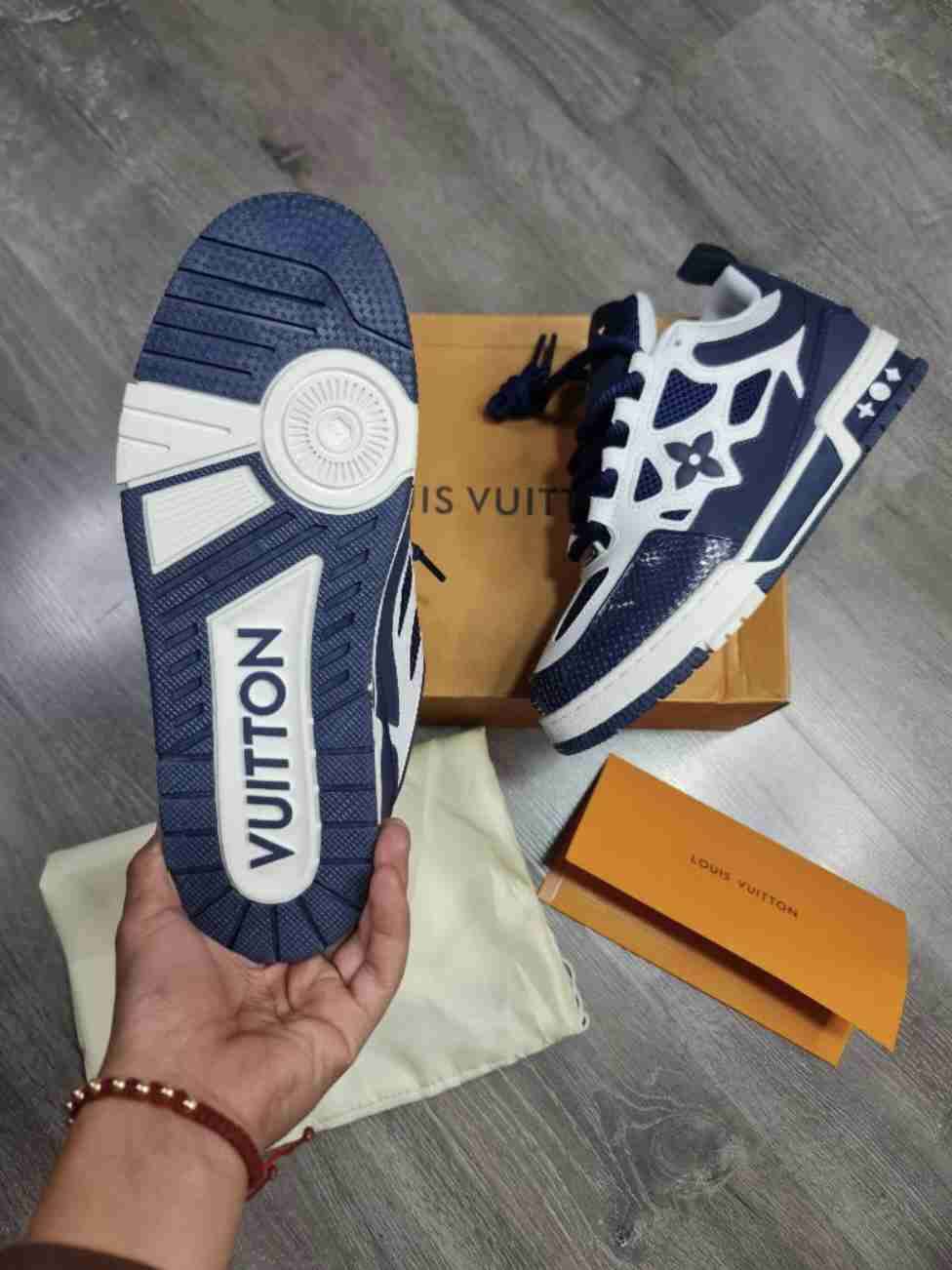 Zapatillas Louis Vuitton azul marino /blanco - miniatura 4