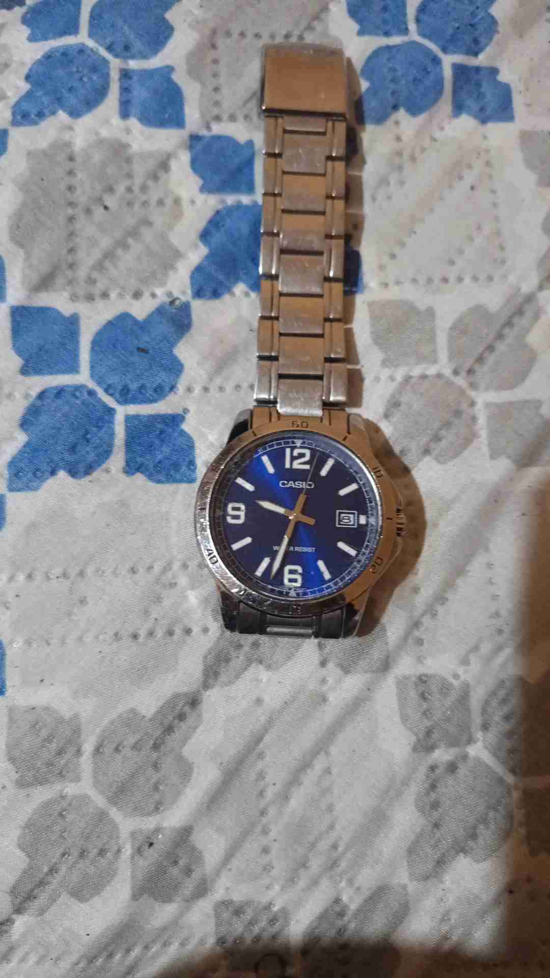 Reloj de pulsera metálico - miniatura 3