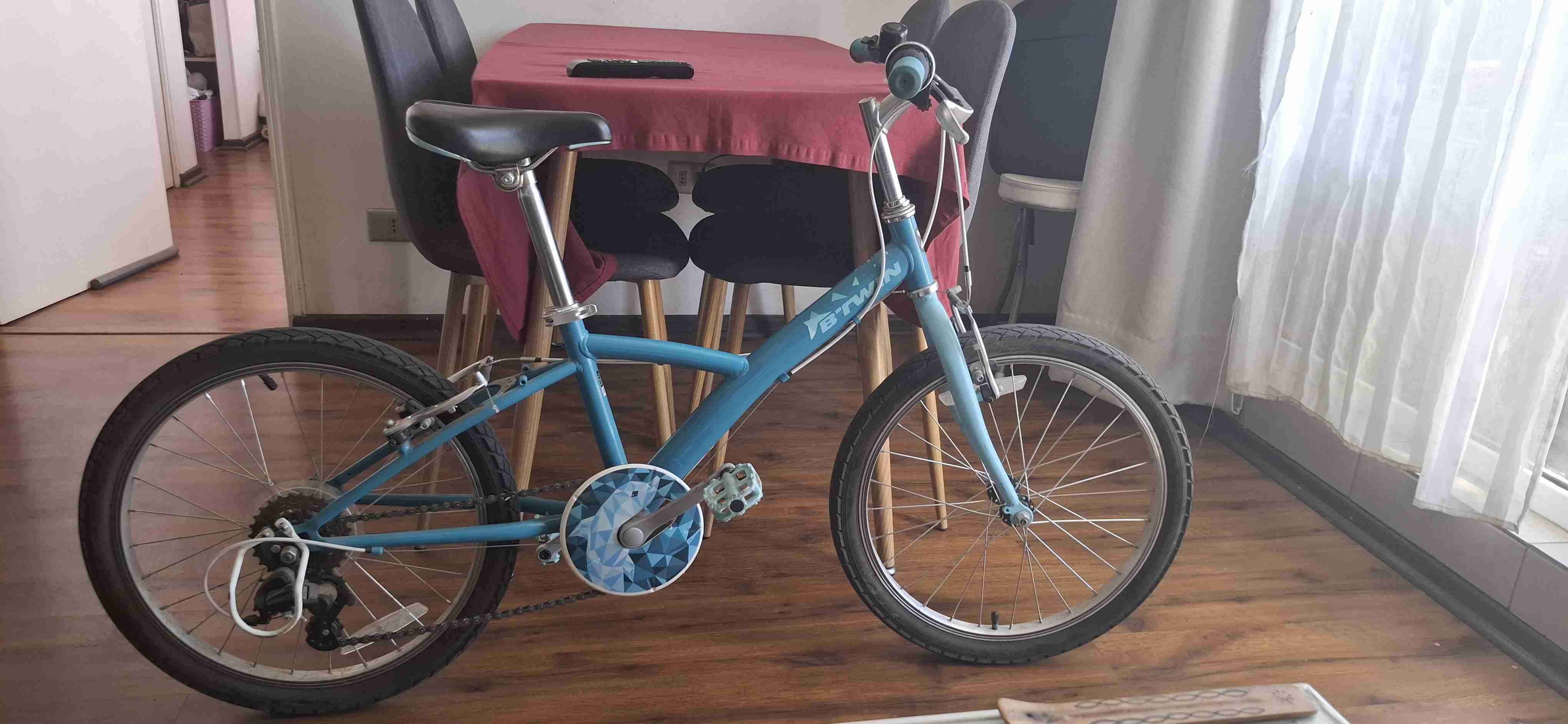 Bicicleta infantil azul - miniatura 1