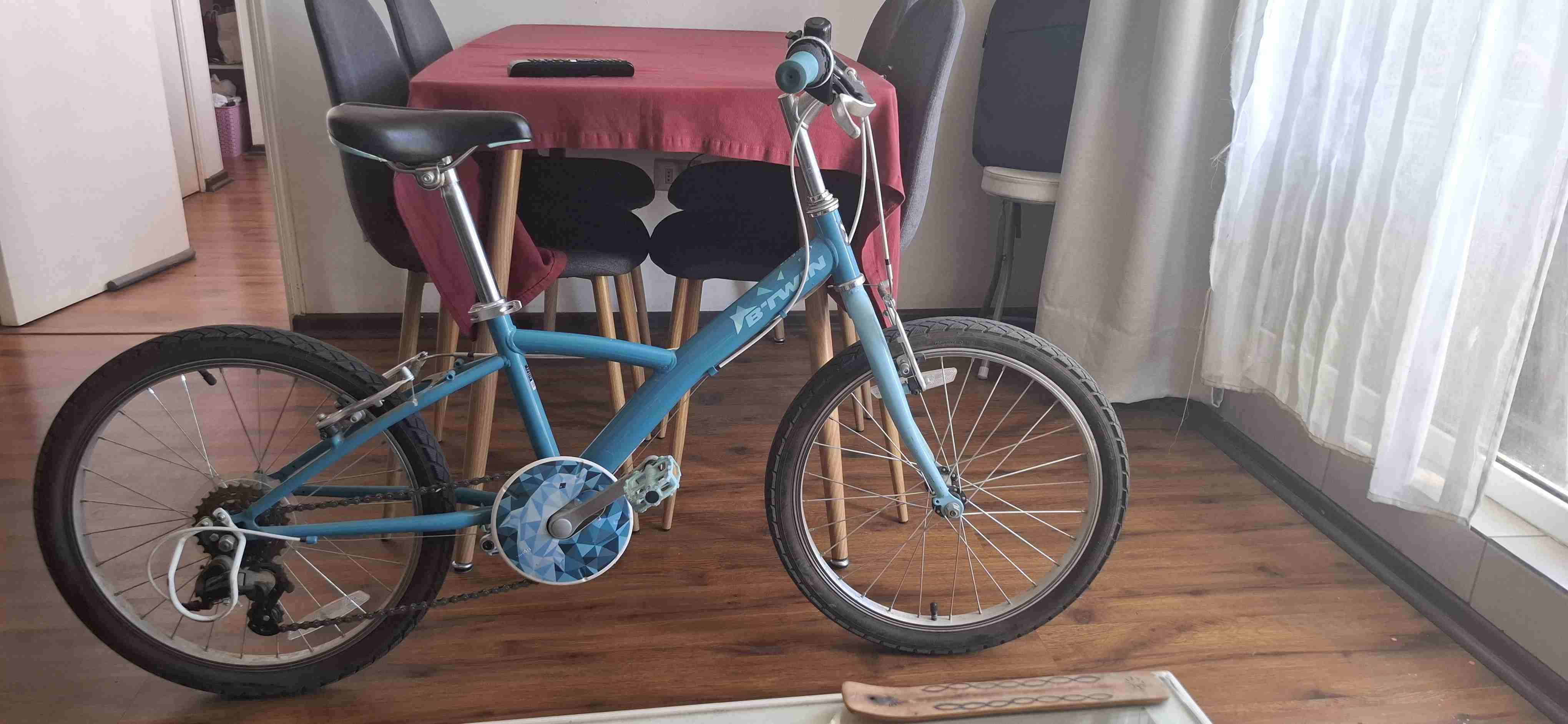 Bicicleta infantil azul - miniatura 2