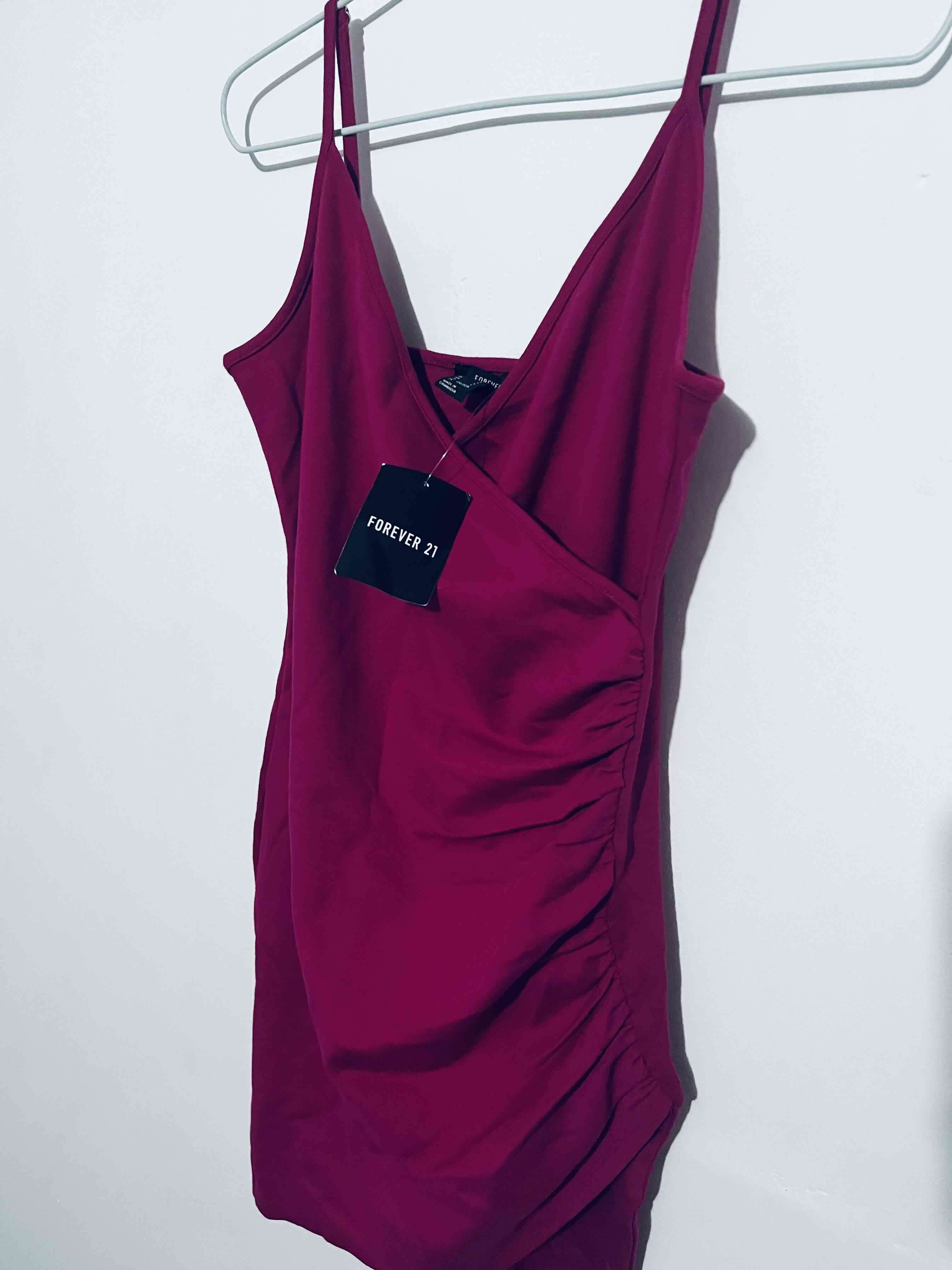 Vestido fucsia sin mangas - miniatura 3