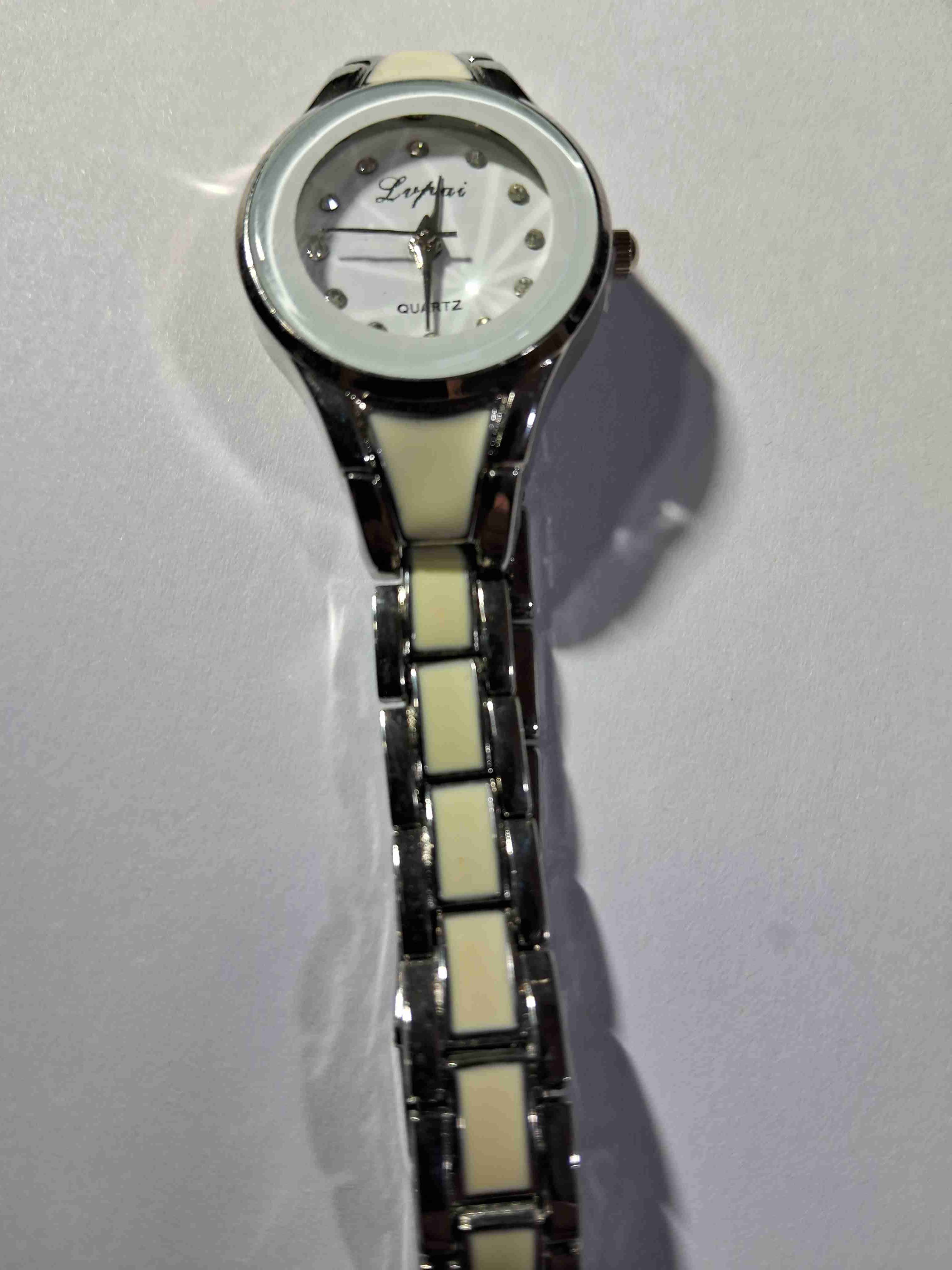 Reloj pulsera plateado y blanco - miniatura 5