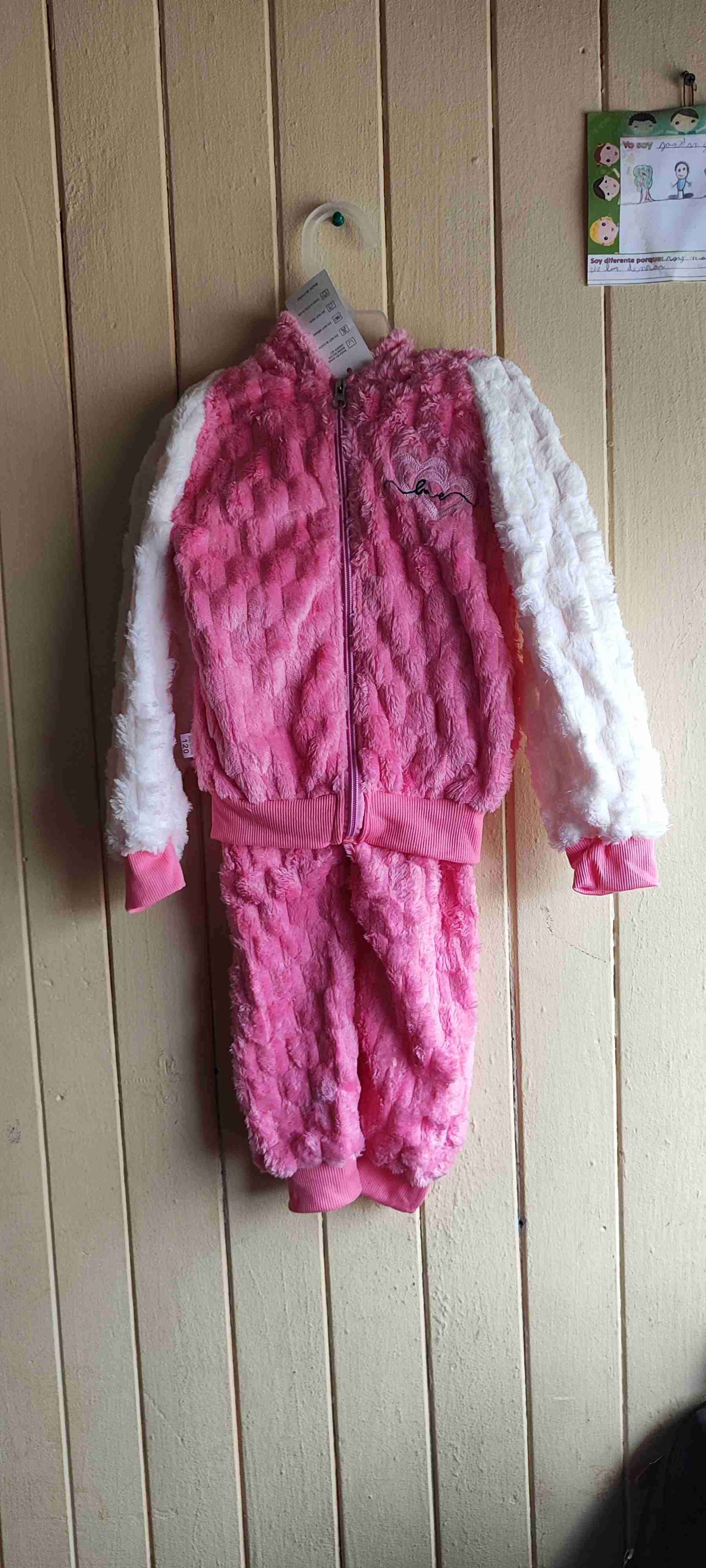 Conjunto rosado para niña - miniatura 3