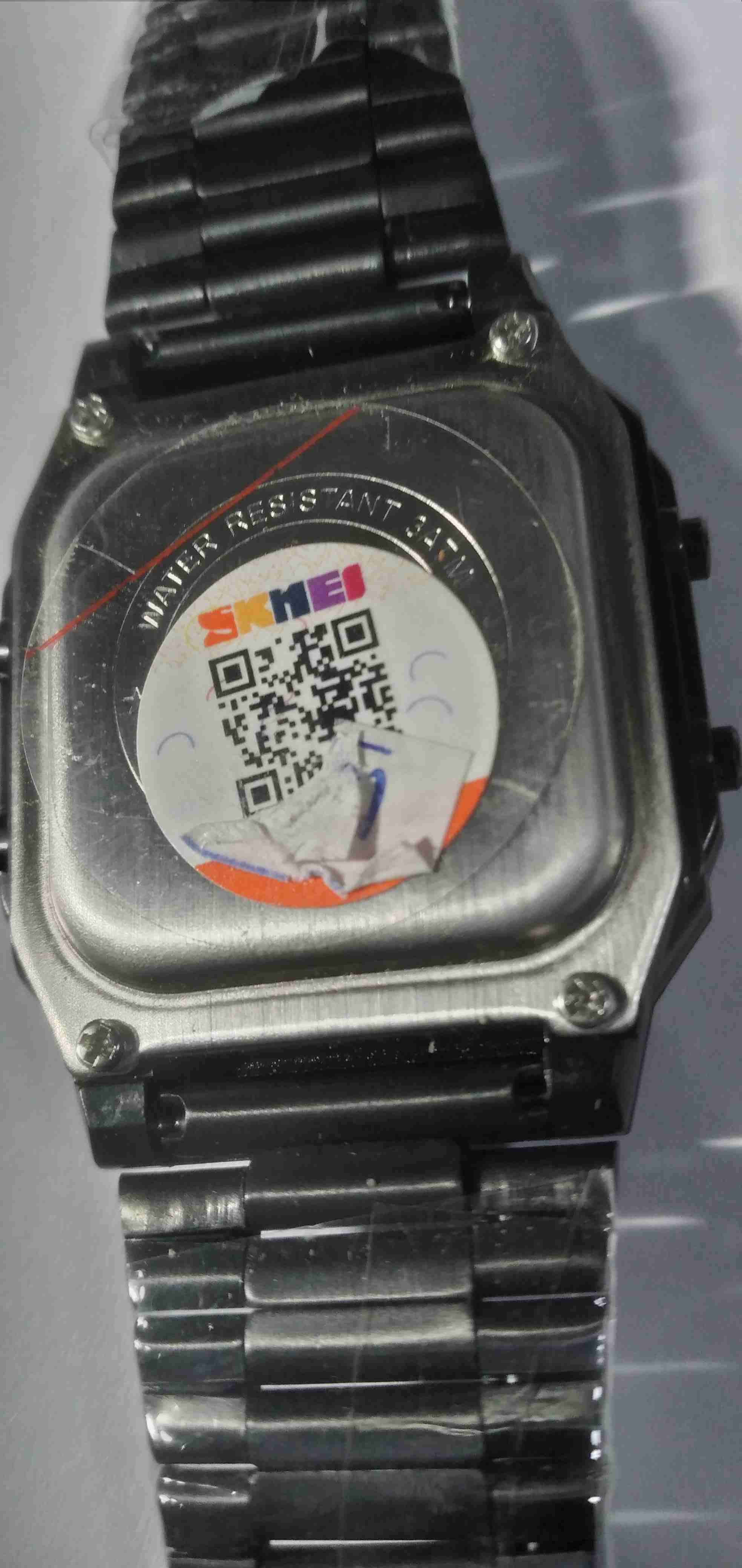 Reloj digital negro resistente al agua - miniatura 5