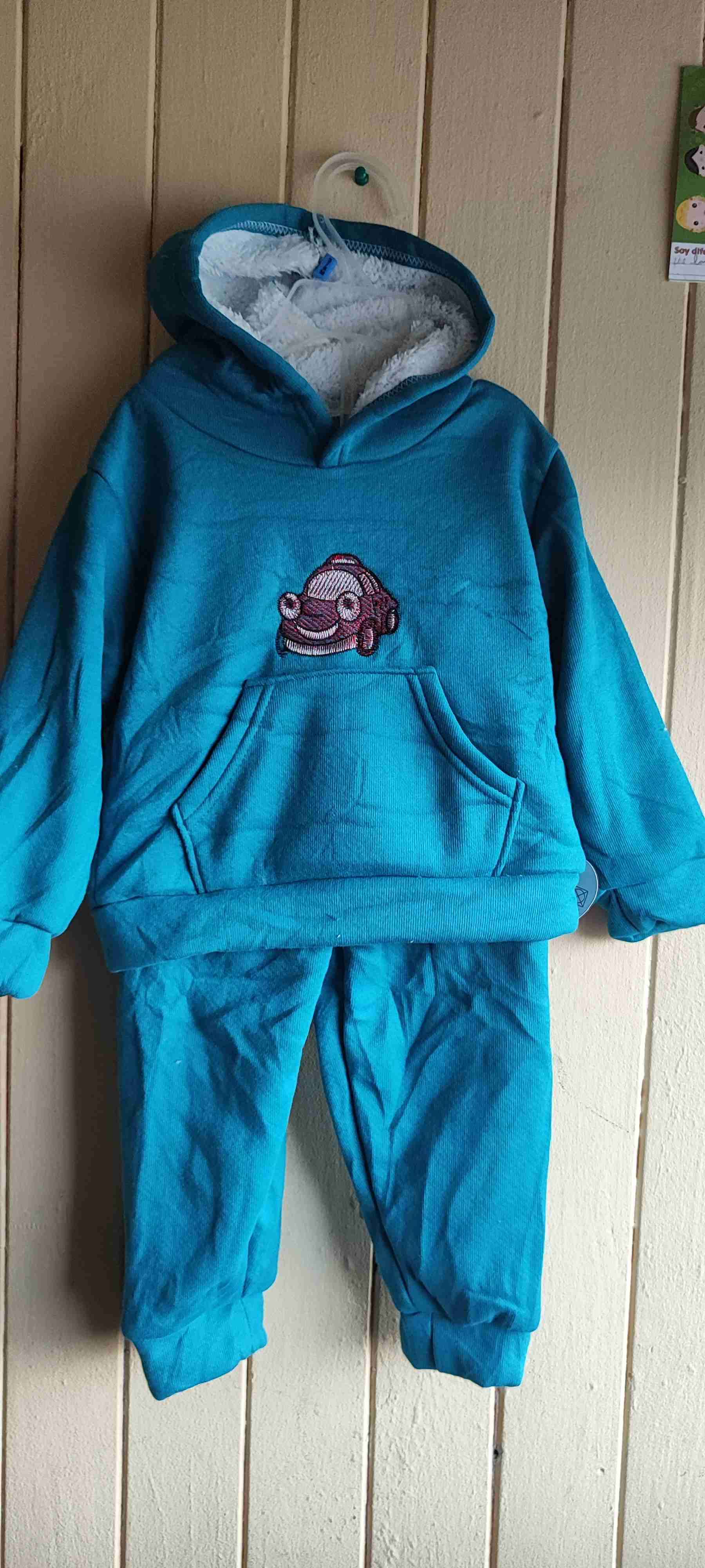 Conjunto niño azul dinosaurio - miniatura 4