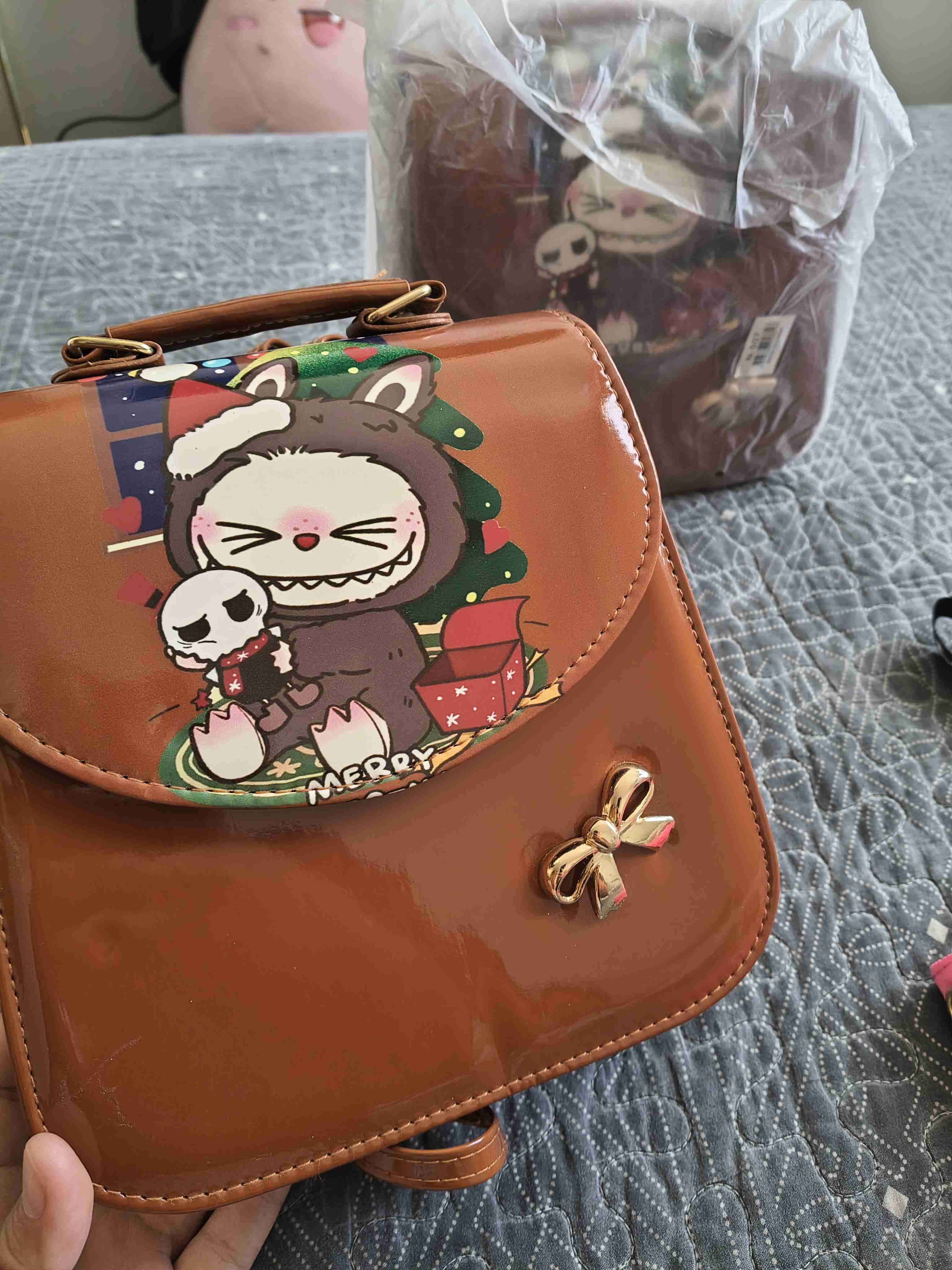 Mochila pequeña con diseño animado labubu